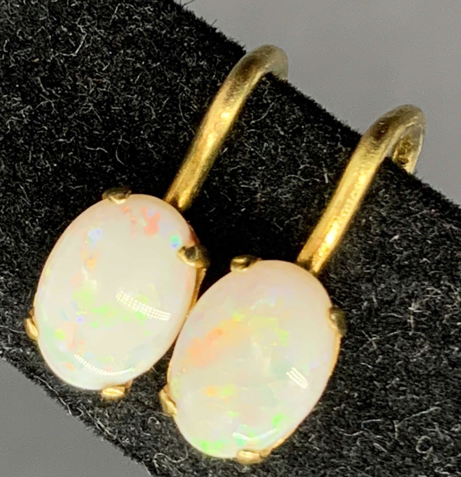 18C Yellow Gold Opal Solitaire Earrings, Jewelry (1 of 14)