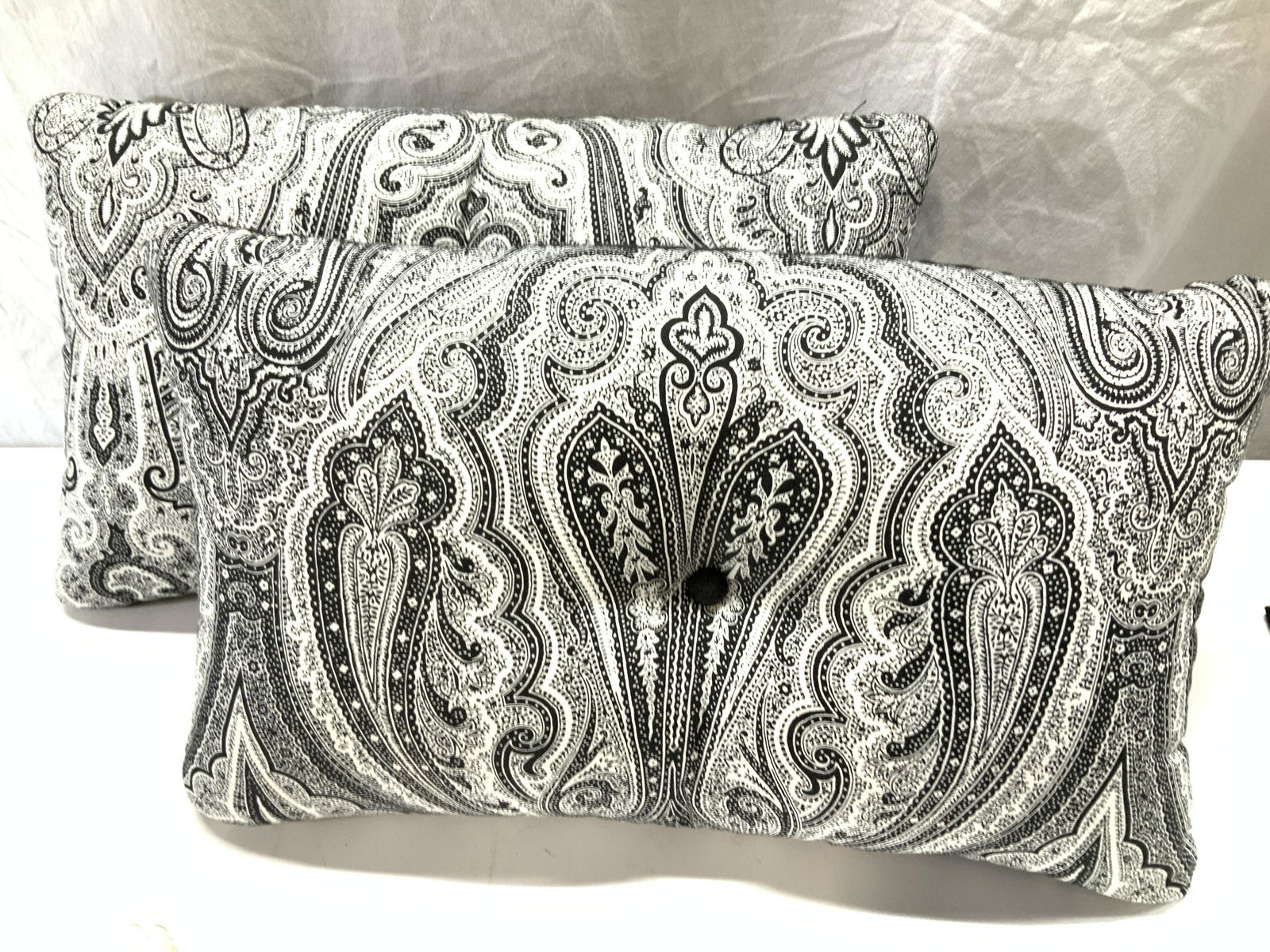Pair Cotton Paisley Toss Pillows (1 of 6)