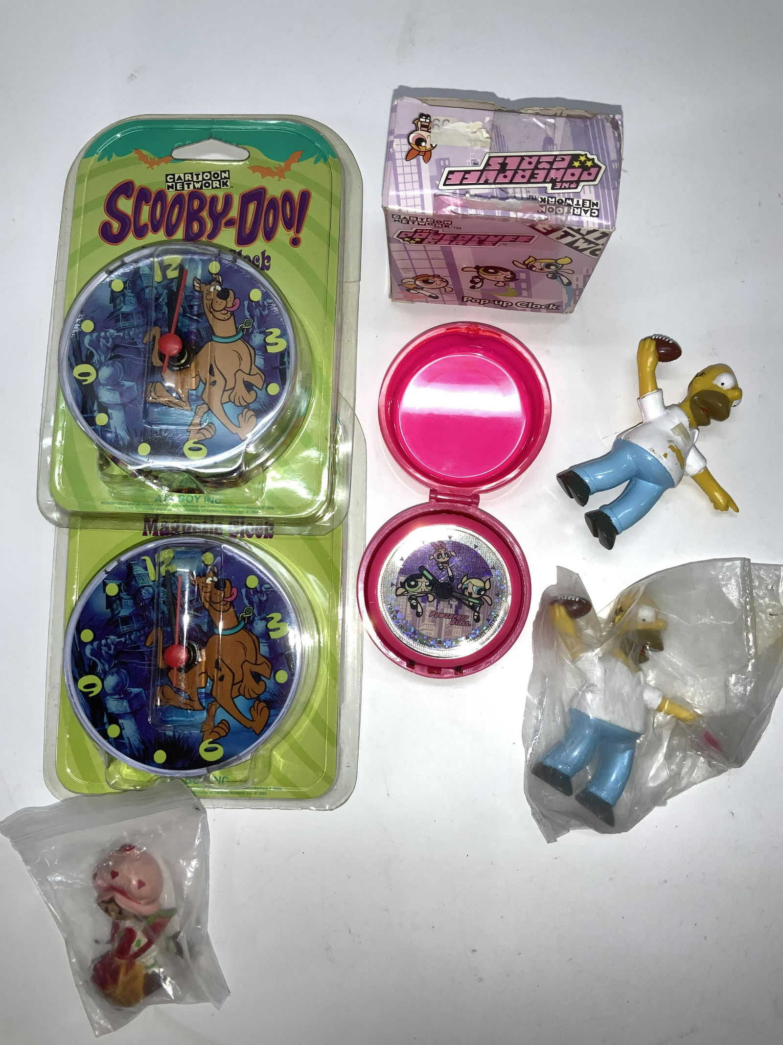 6 Scooby Doo Clocks, Bart Simpson Toys, more (1 of 7)