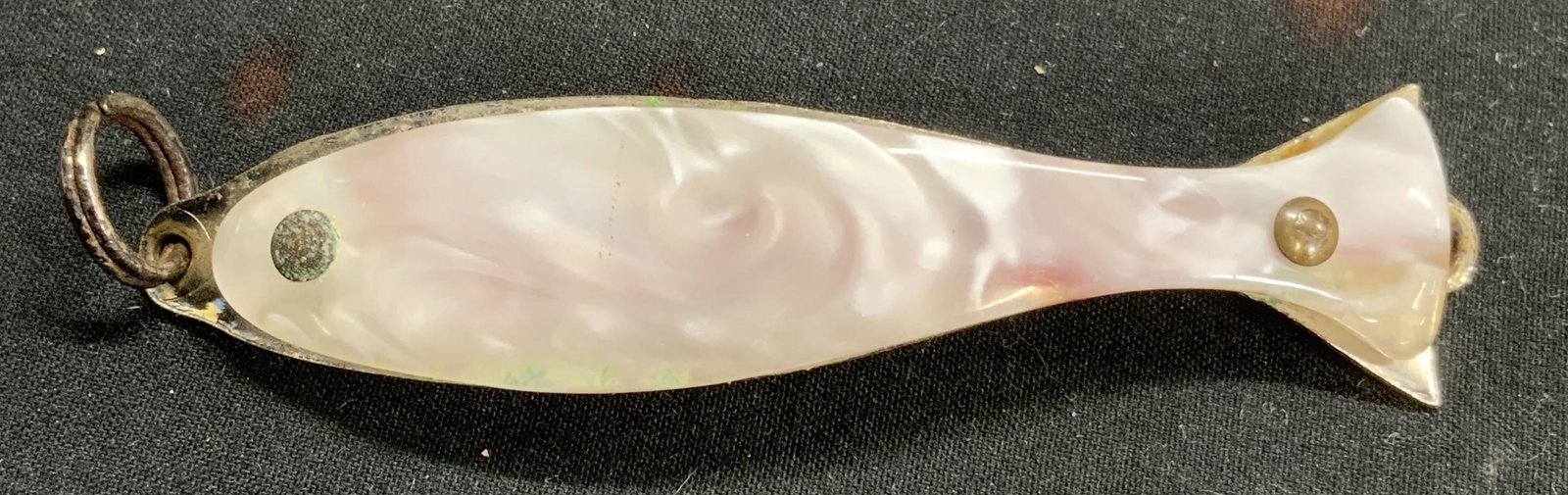 Mother of Pearl Style Fish Pendant (1 of 6)