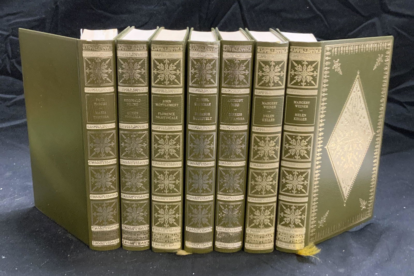 Set 7 Women Who Made History Series Books (1 of 10)