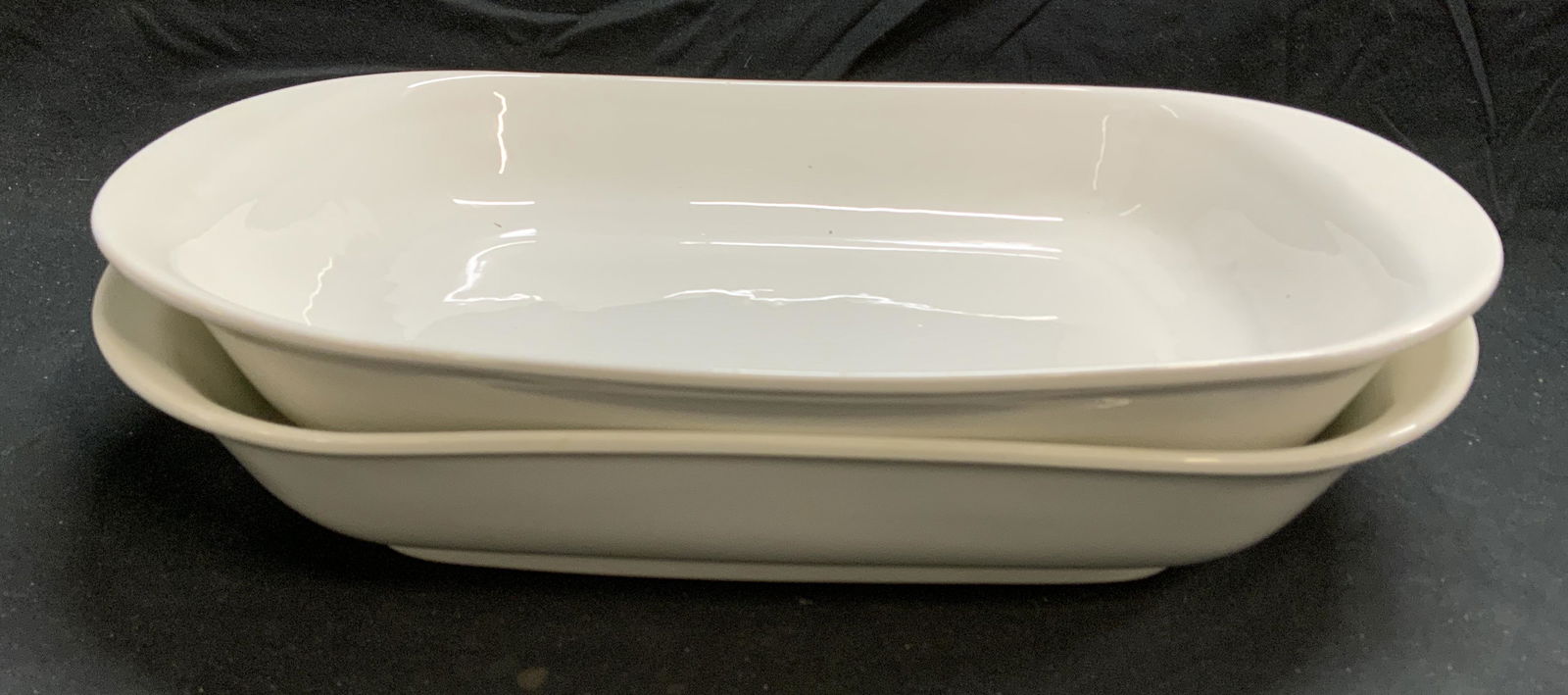 Set 2 ARABIA Finland Ceramic Casserole Dishes (1 of 8)