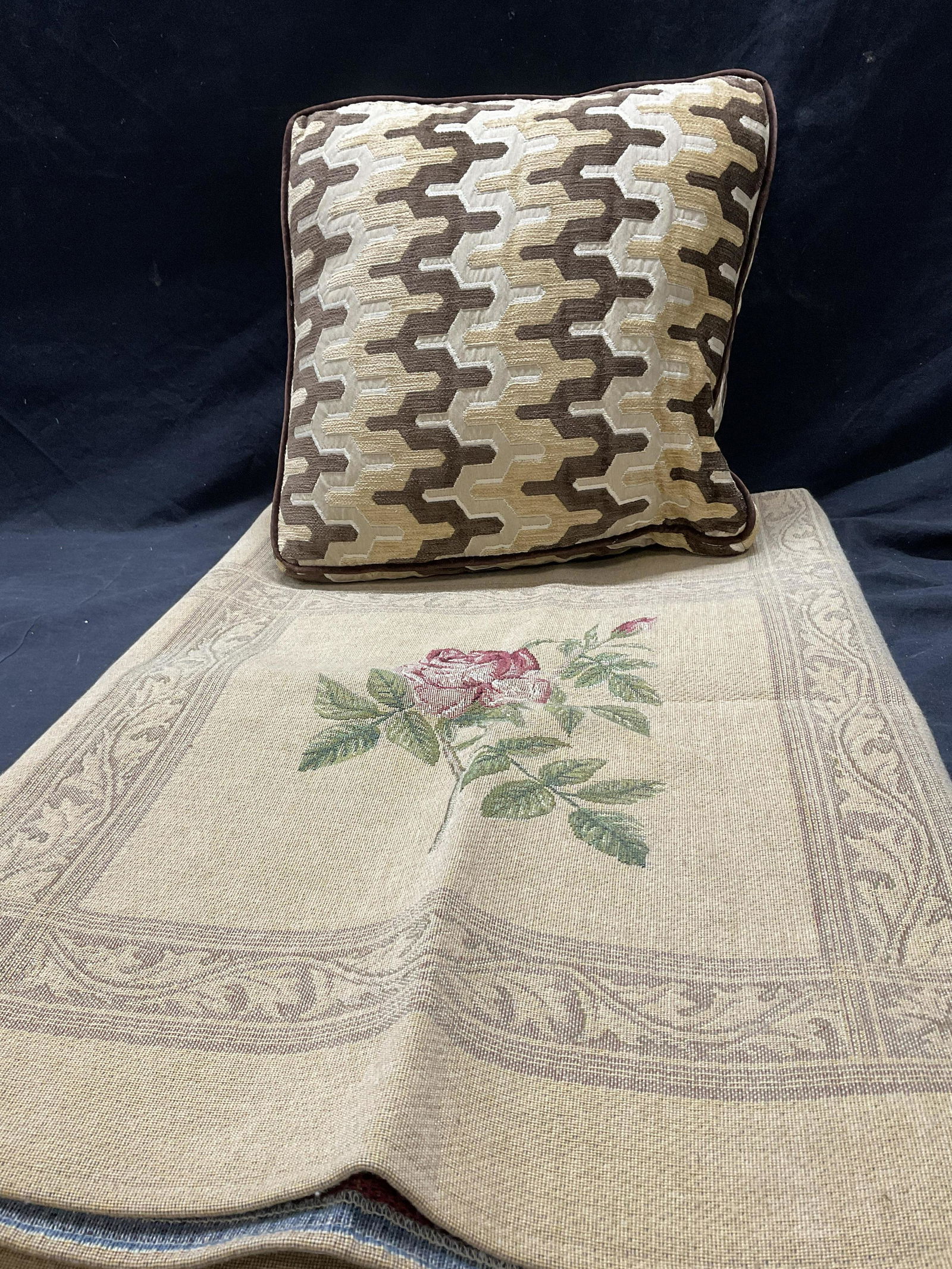 Throw Pillow & Goblys Floral Tapestry, France (1 of 8)