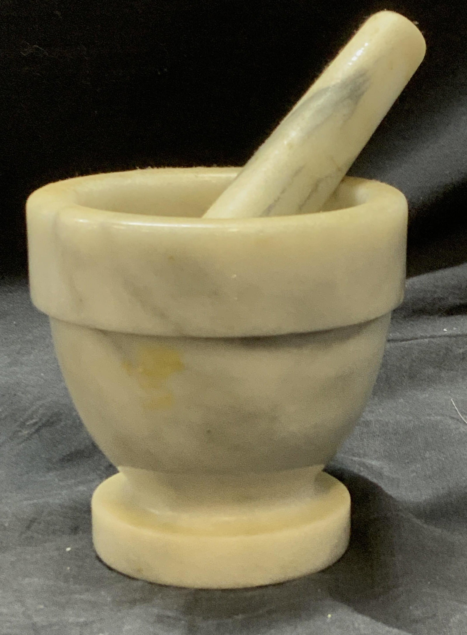 Marble Mortar and Pestle: White marble with light veins of black, vintage mortar and pestle. Mortar measures 4 x 4 in. Pestle measures 5 x 1.25 in. Weighted piece. Marble Mortar and Pestle, Apothecary accessory, Carved marble 