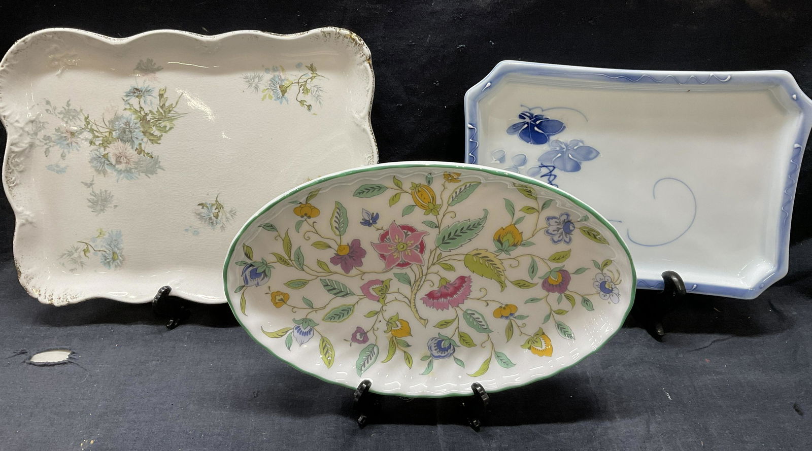 Lot 3 Porcelain Tabletop Plates, Hand Painted (1 of 6)