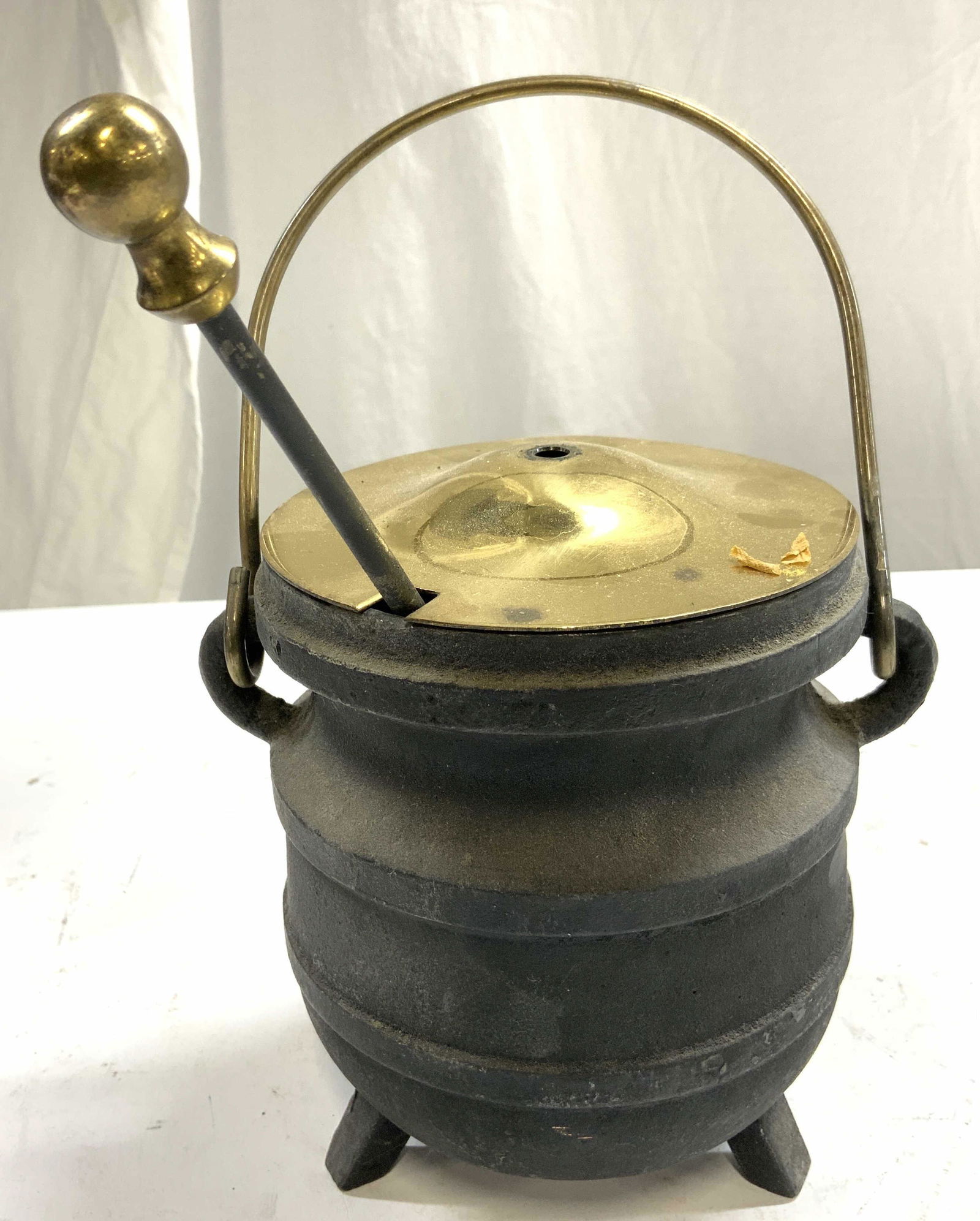 Antique Cast Iron Fireplace Starter Pot Cauldron (1 of 6)