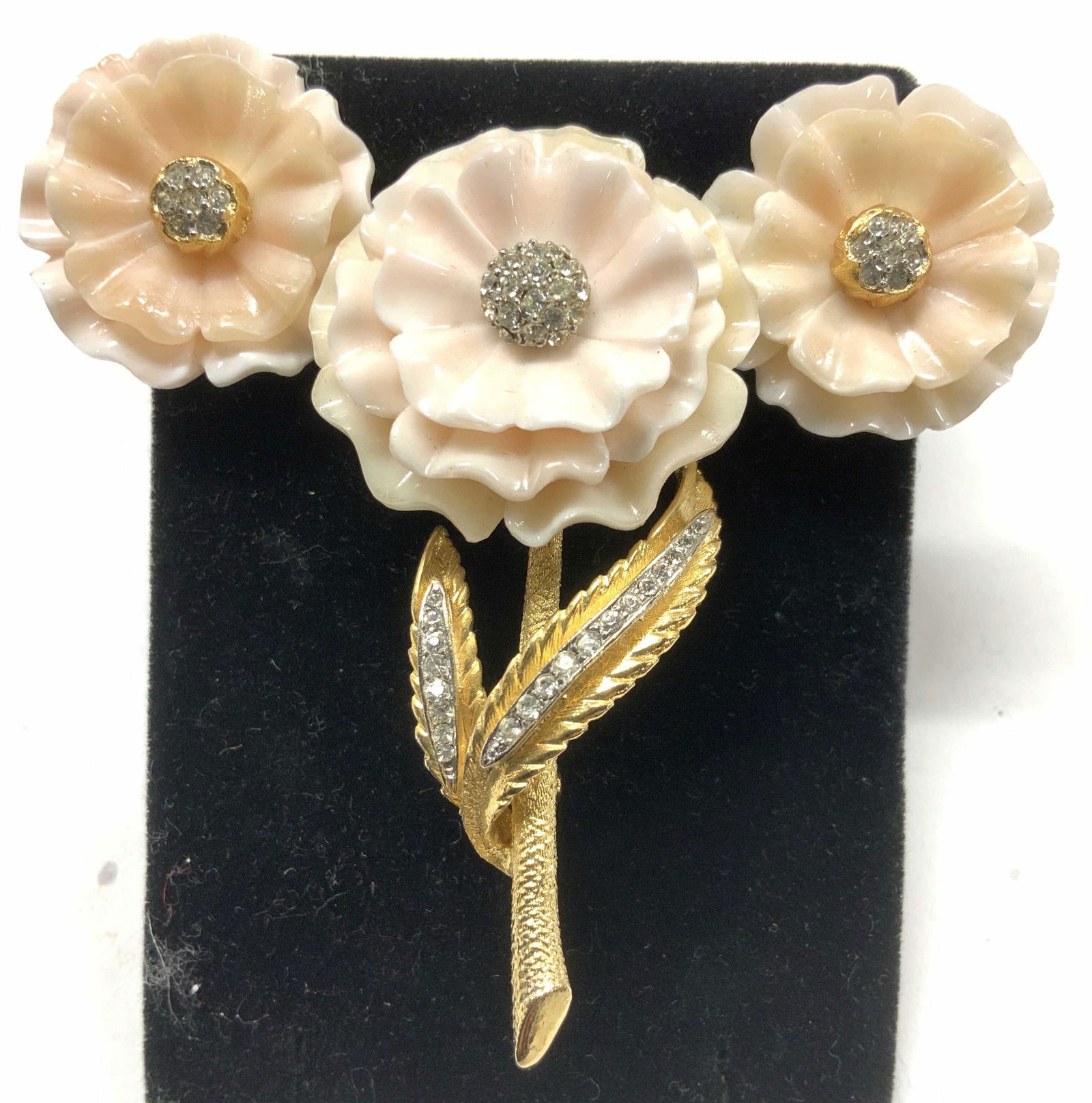 HATTIE CARNEGIE SGN Brooch & Clip On Earrings (1 of 7)