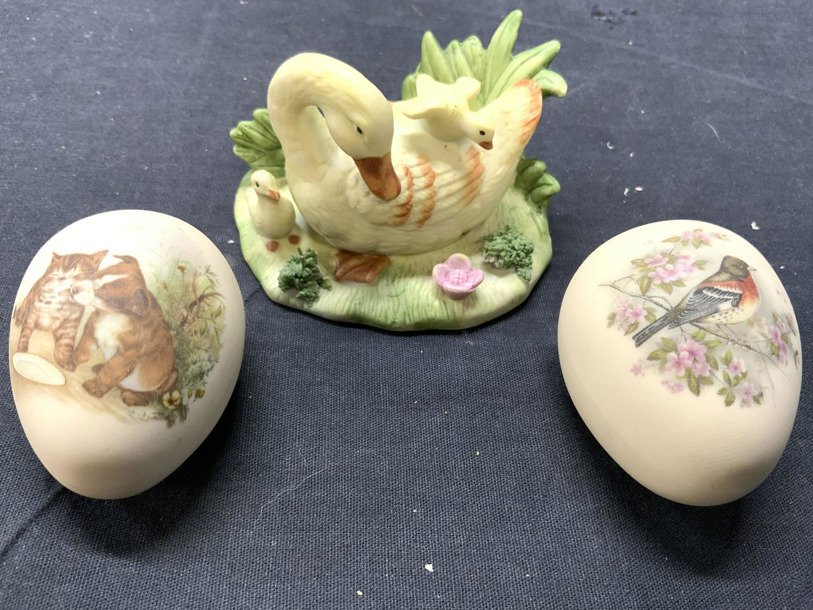 Lot 3 Porcelain Swan & Egg Figures (1 of 6)