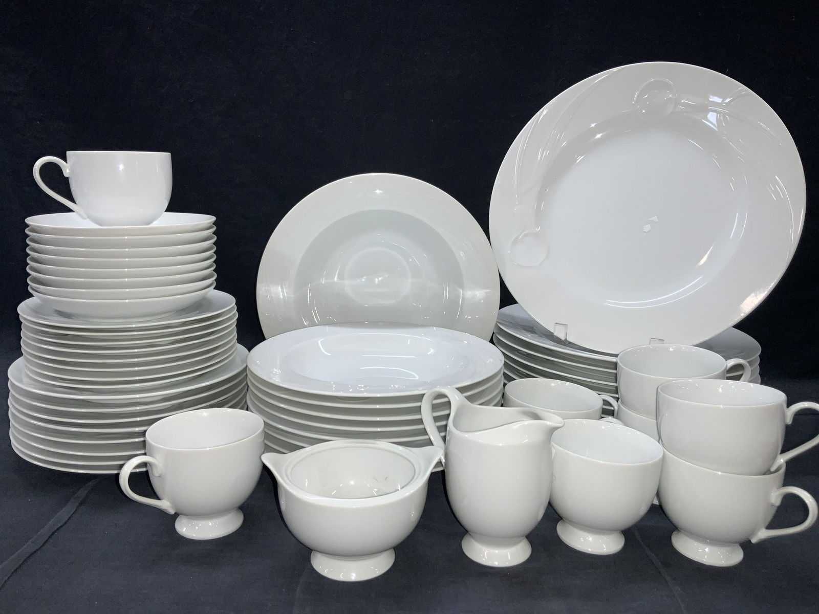 51 MIKASA White Fine China Set (1 of 12)
