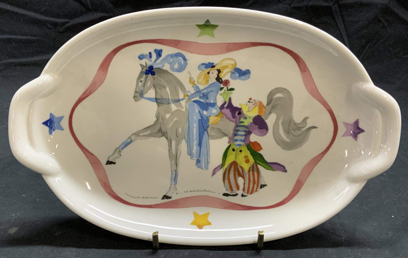 VILLEROY & BOCH Le Cirque Porcelain Platter: VILLEROY & Boch Le Cirque porcelain platter with figural circus motif. In good condition. Trademarked to underside. Measures approx. 10 x 6.25 inches. VILLEROY and BOCH, VILLEROY and BOCH porcelain, l