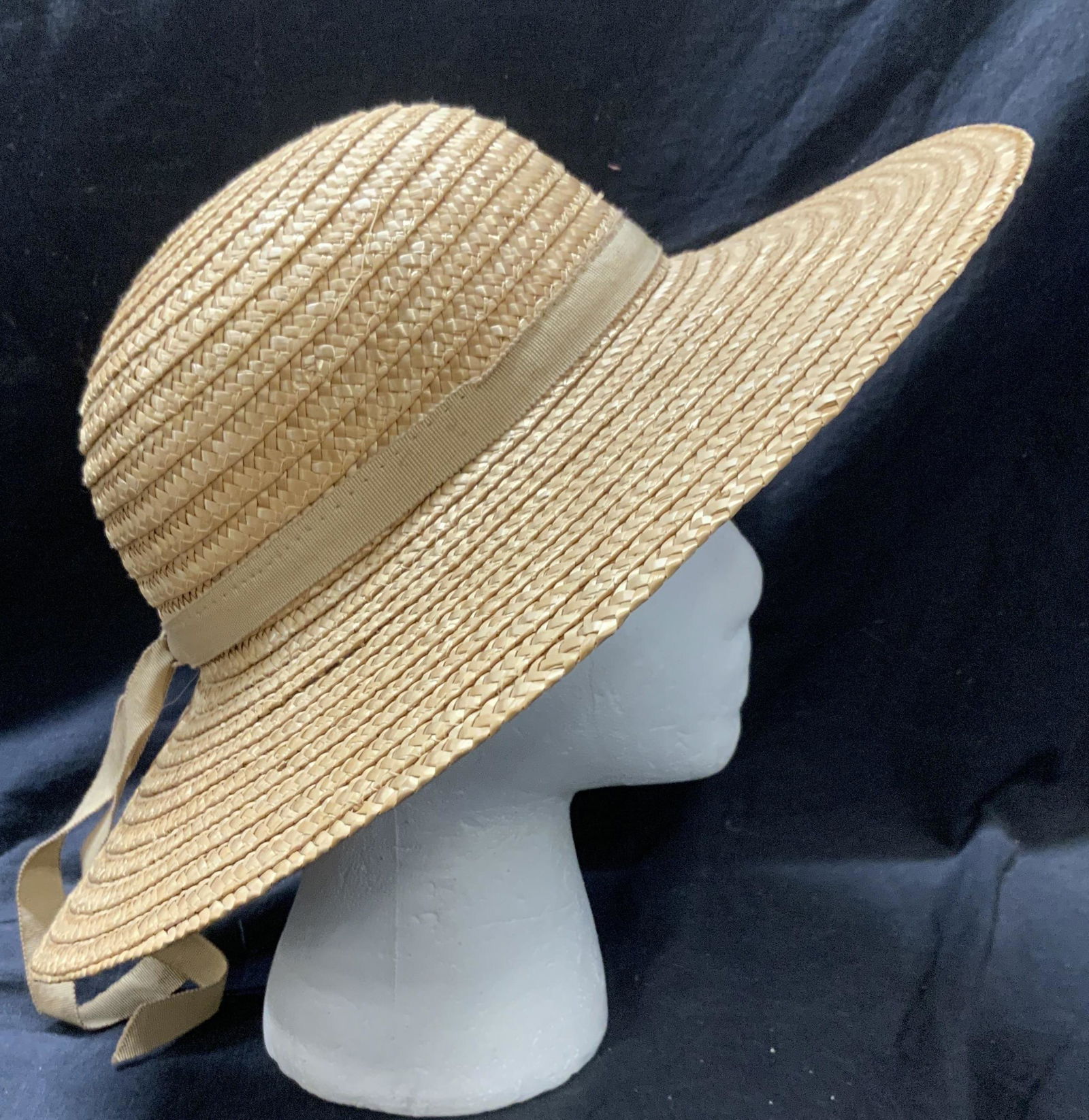 PAPPAGALLO Straw Sun Hat, Italy (1 of 6)