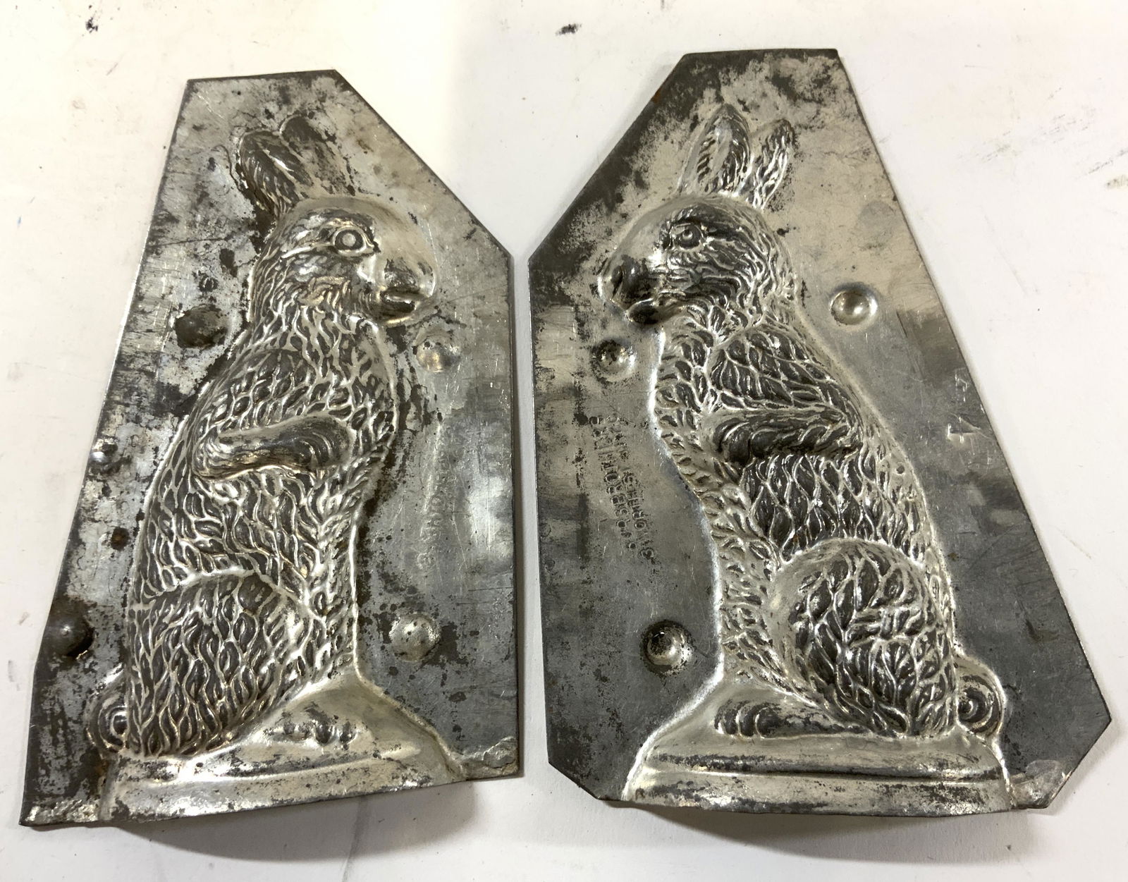 JABURG BROTHERS Vntg Metal Rabbit Chocolate Mold (1 of 6)