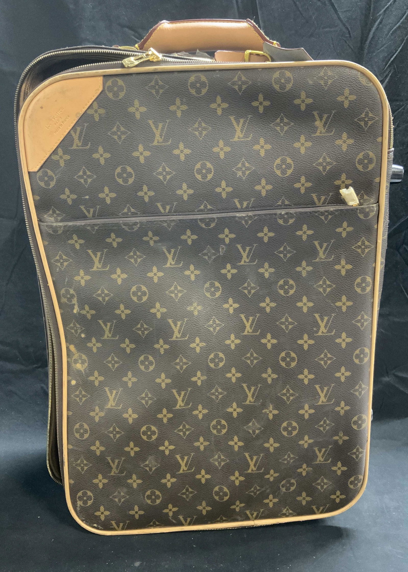 LOUIS VUITTON Monogram Rolling Suitcase (1 of 10)