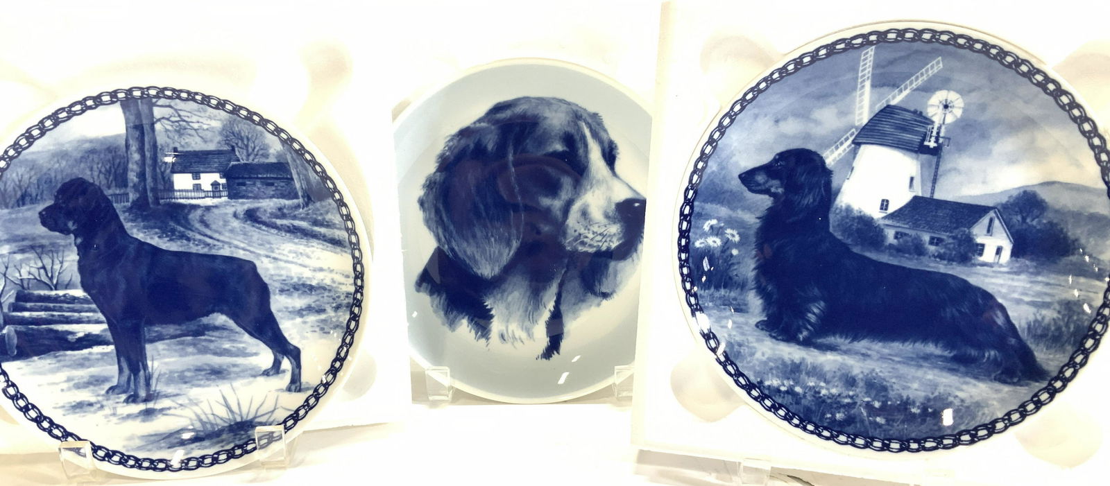 3 LEKVEN DESIGN Porcelain Dog Display Plates, DEN (1 of 8)
