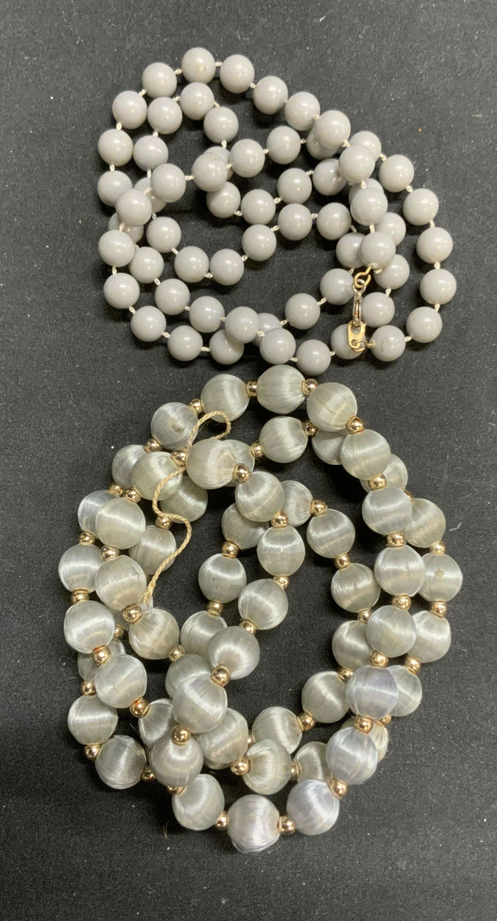 Lot 2 Grey Beaded Necklaces, Jewelry (1 of 6)