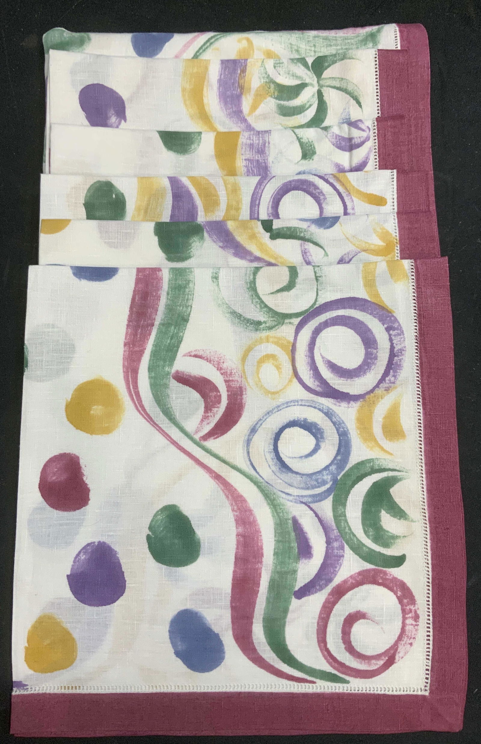 Set 8 Abstract Print Cotton Dinner Napkins (1 of 6)