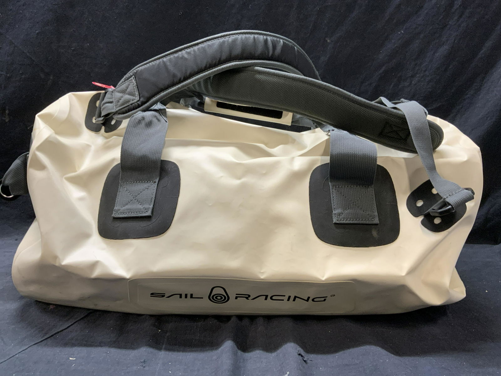 SAIL RACING 50 DM3 Duffel Bag (1 of 7)