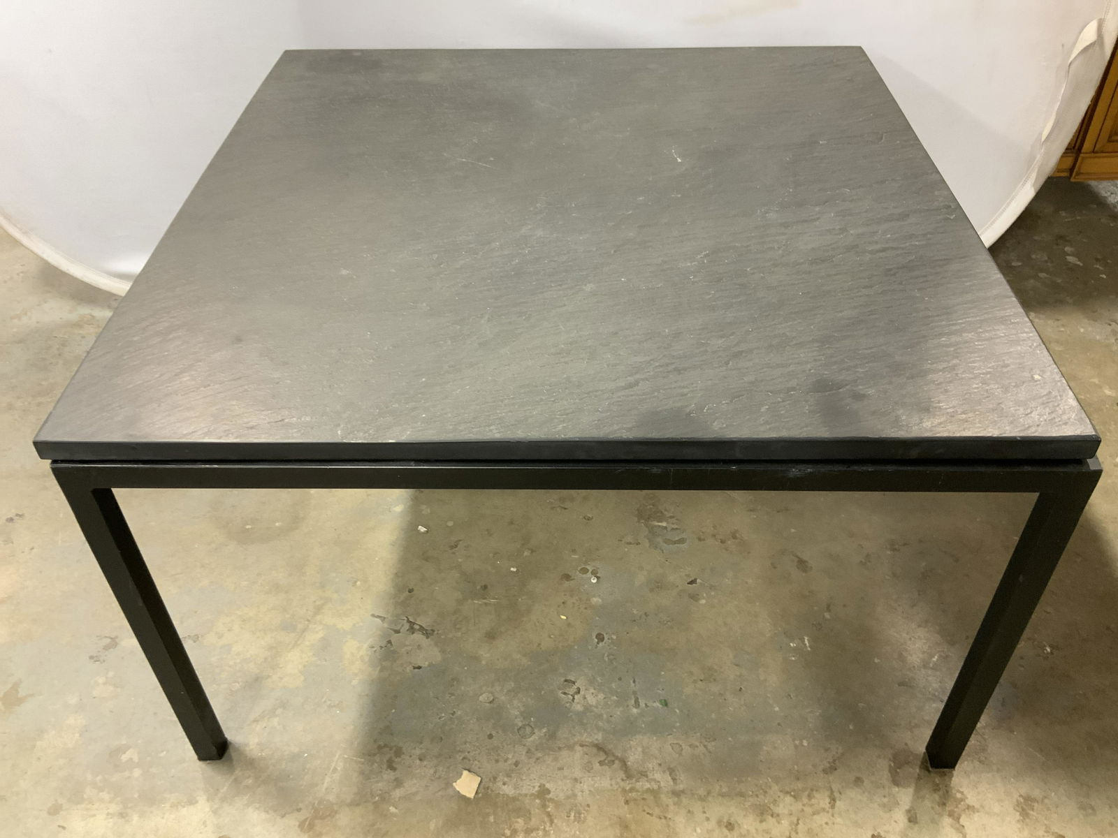 Stone Top Accent Table W Metal Base (1 of 8)