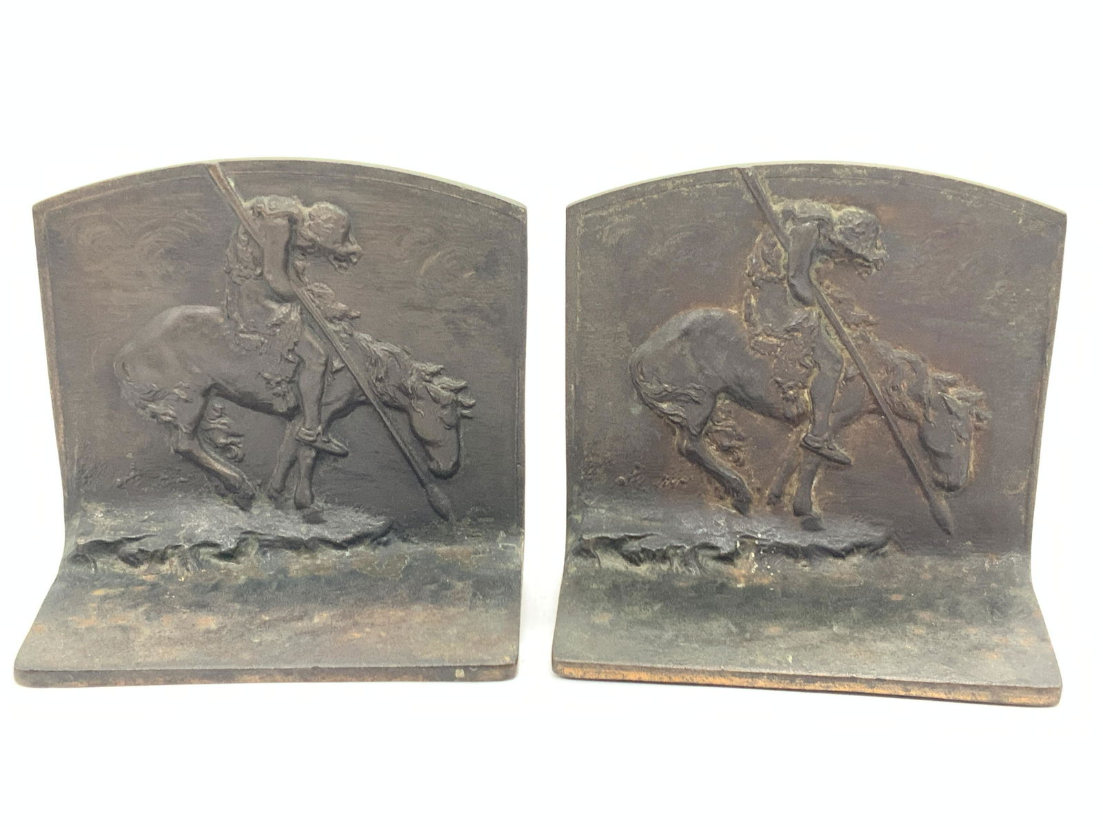 Bronze Met Pro.End Of The Trail Metal Bookends (1 of 7)