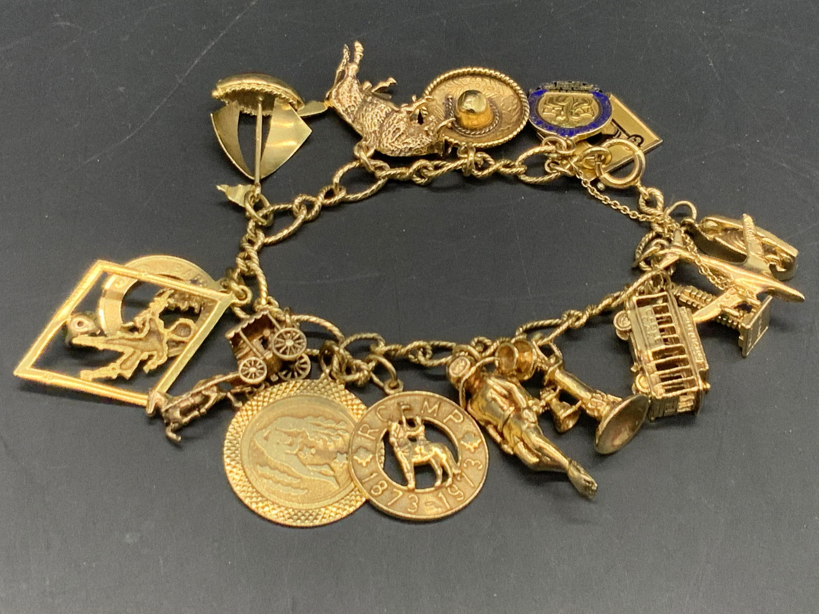 14K Yellow Gold Charm Bracelet W/ Gold Charms (1 of 20)