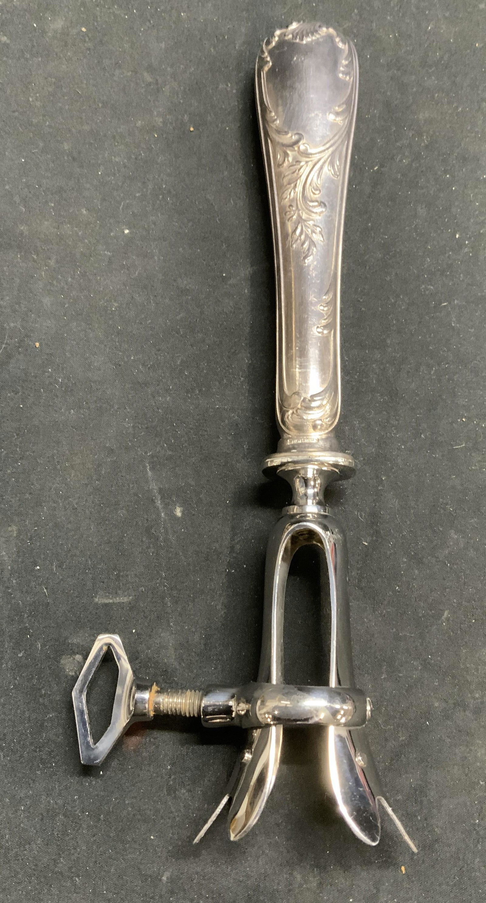 CHRISTOFLE Vtg Silver Plate Manche A Gigot: Pattern Marly. Vintage CHRISTOFLE French manche a gigot bone holder with Silver Plate handle. Trademarked on silver, silver quality mark present. Surface wear consistent with exposure. Measures approx