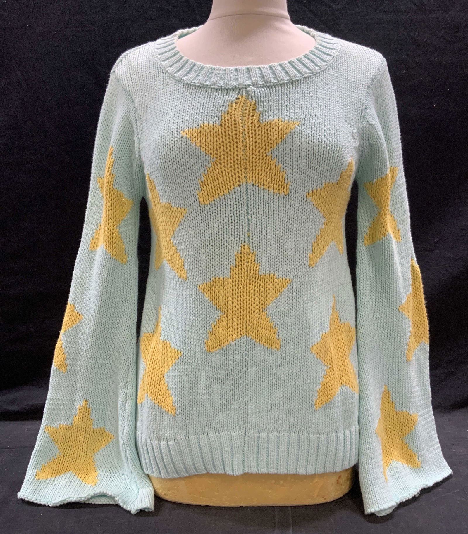 Blue & Yellow Star Pattern Knit Sweater (1 of 7)