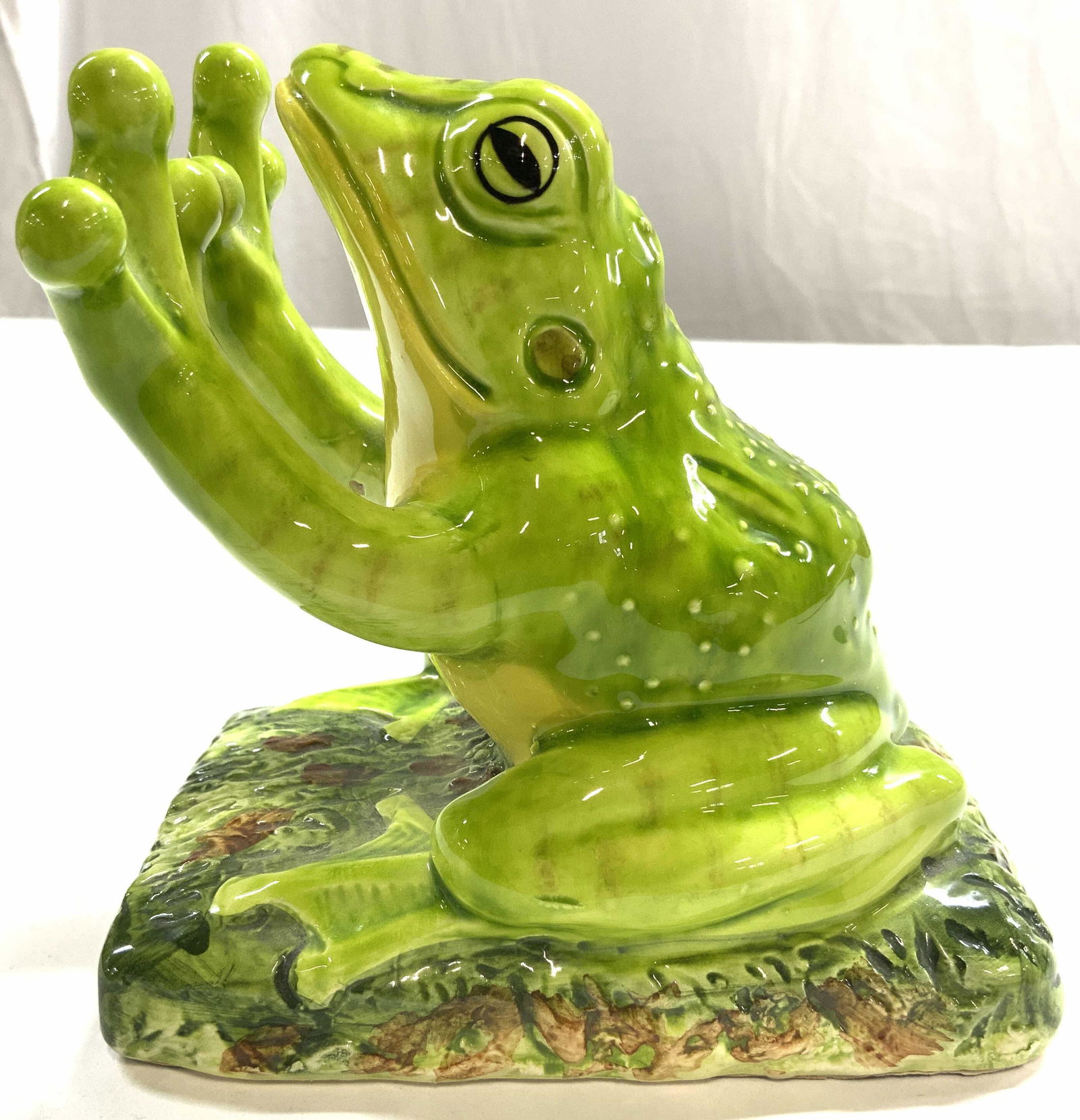 ALDON ACCESSORIES Porcelain Frog Bookend (1 of 9)