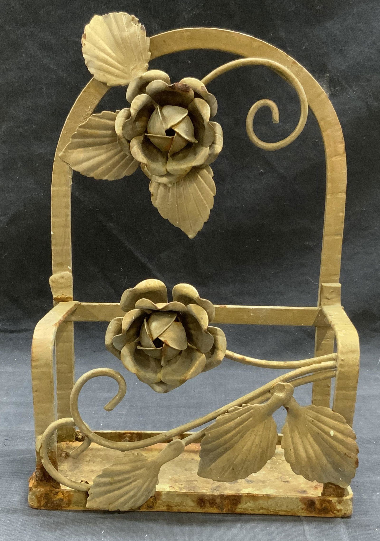 Vintage Floral Iron Wall Pocket (1 of 7)