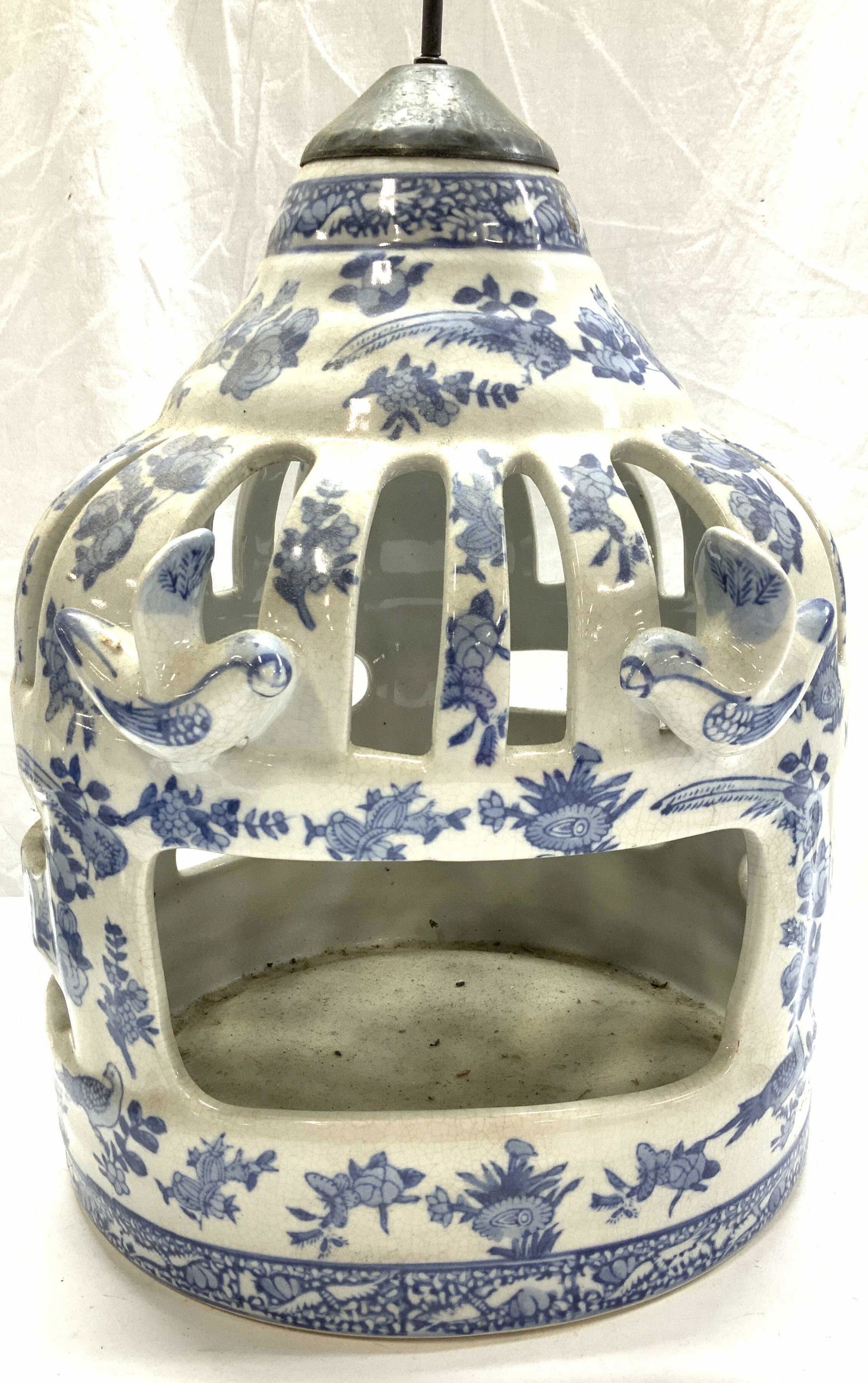 NANTUCKET XL Porcelain Hanging Lantern (1 of 6)