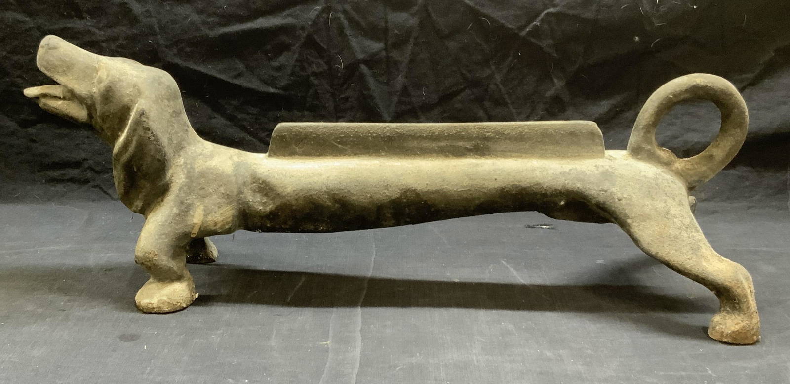 Heavy Vintage Cast Iron Dachshund Boot Scraper (0687) on Apr 19, 2023