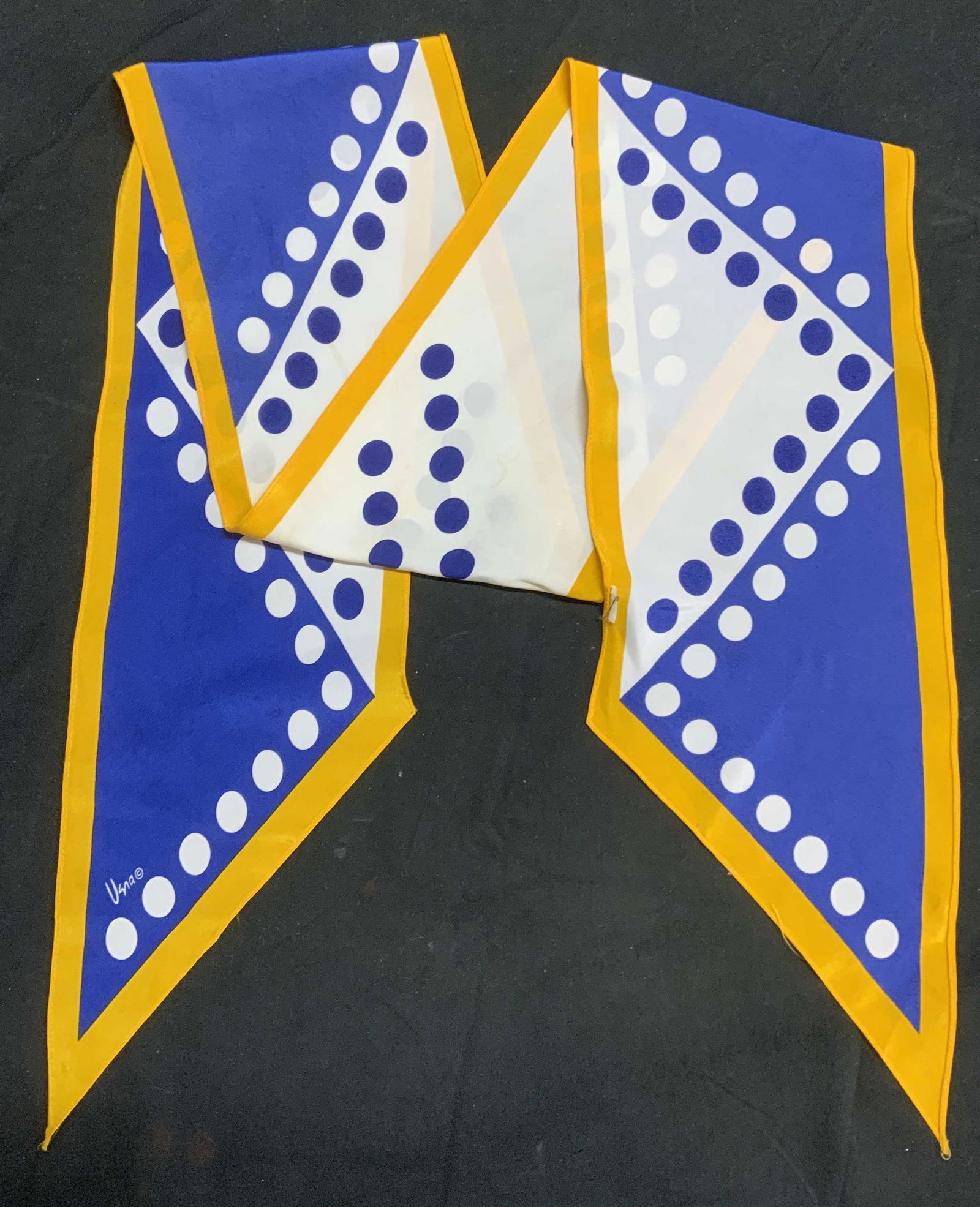 VERA Blue/White Patterned Scarf (1 of 6)