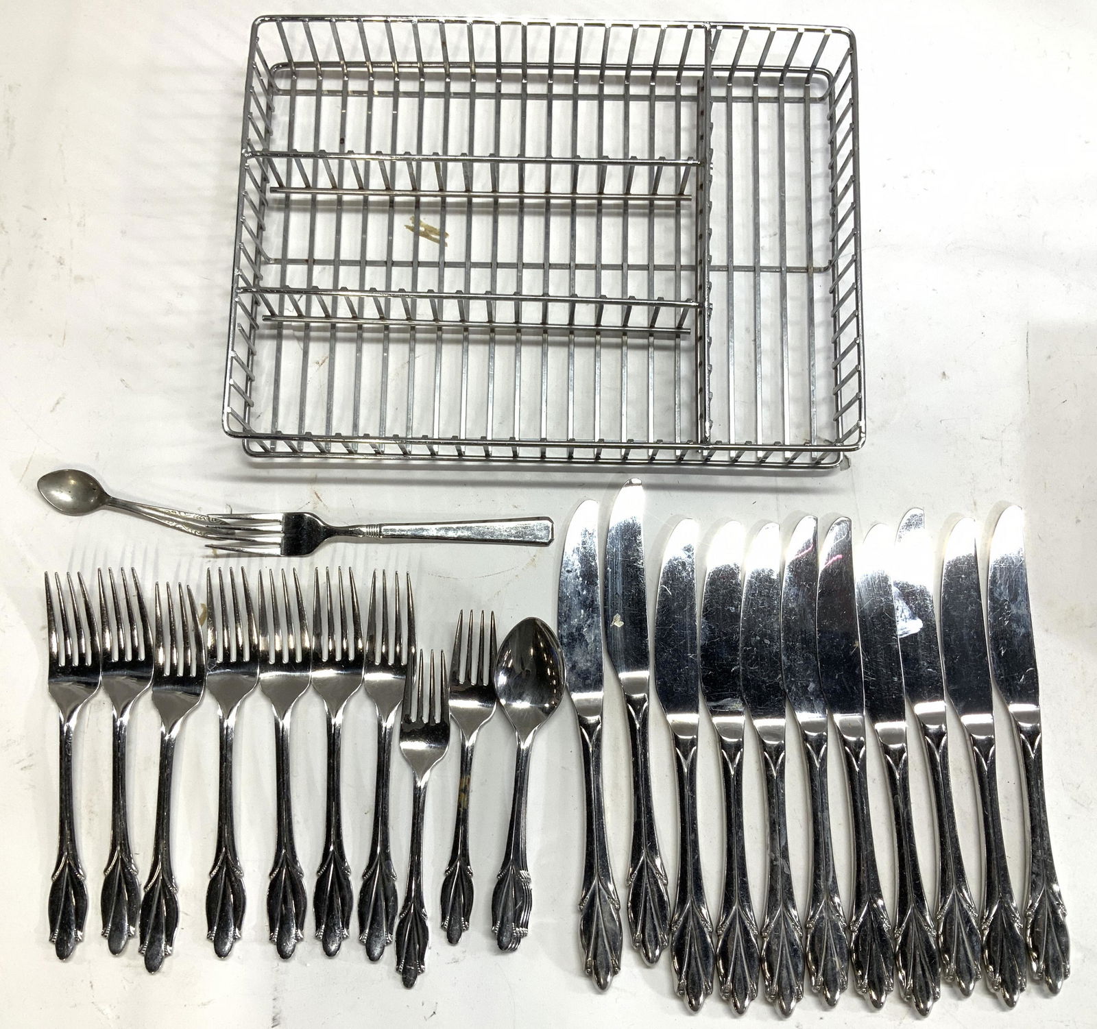 MIKASA Stainless Steel Partial Flatware 24 (1 of 6)