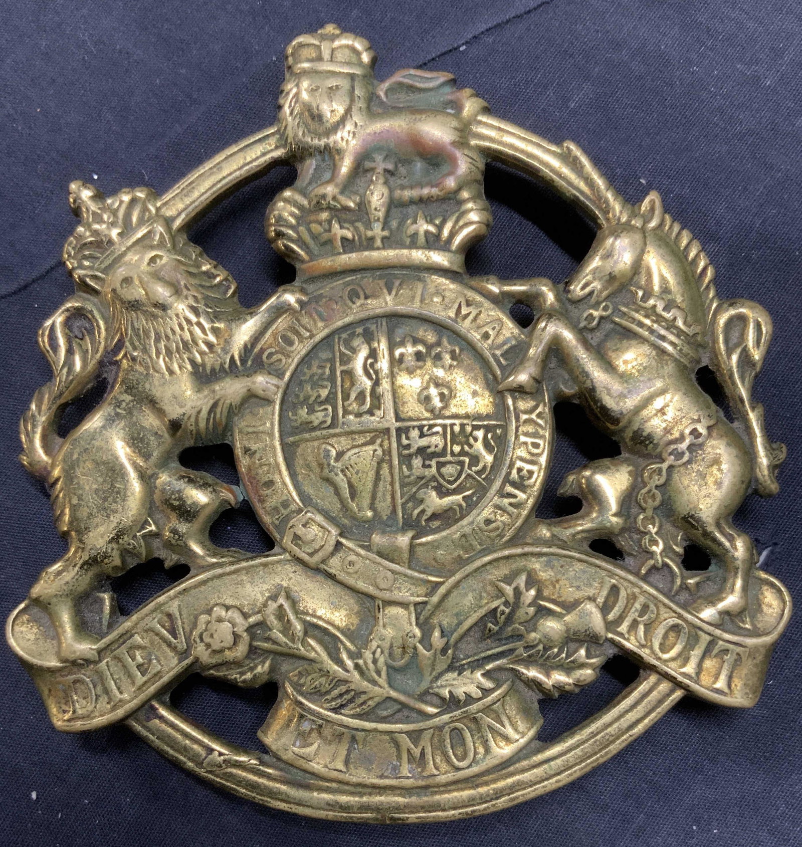 KINGS ARMS Vtg Brass TRIVET VA METALCRAFTERS INC (1 of 7)