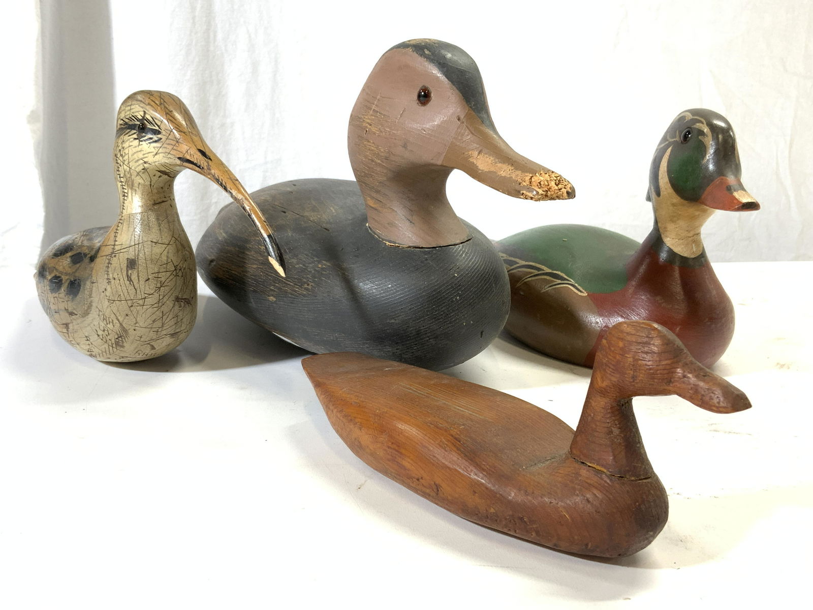 Lot 4 Vintage Carved Wooden Duck Decoys (1 of 7)