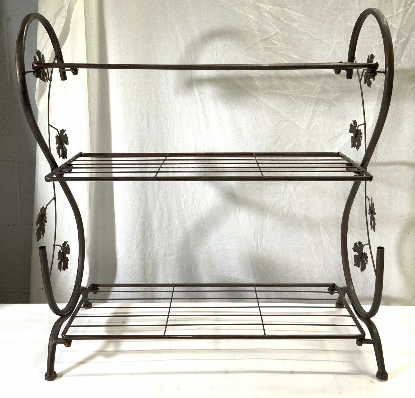 Metal 3 Tier Plant Stand Rack (1 of 7)