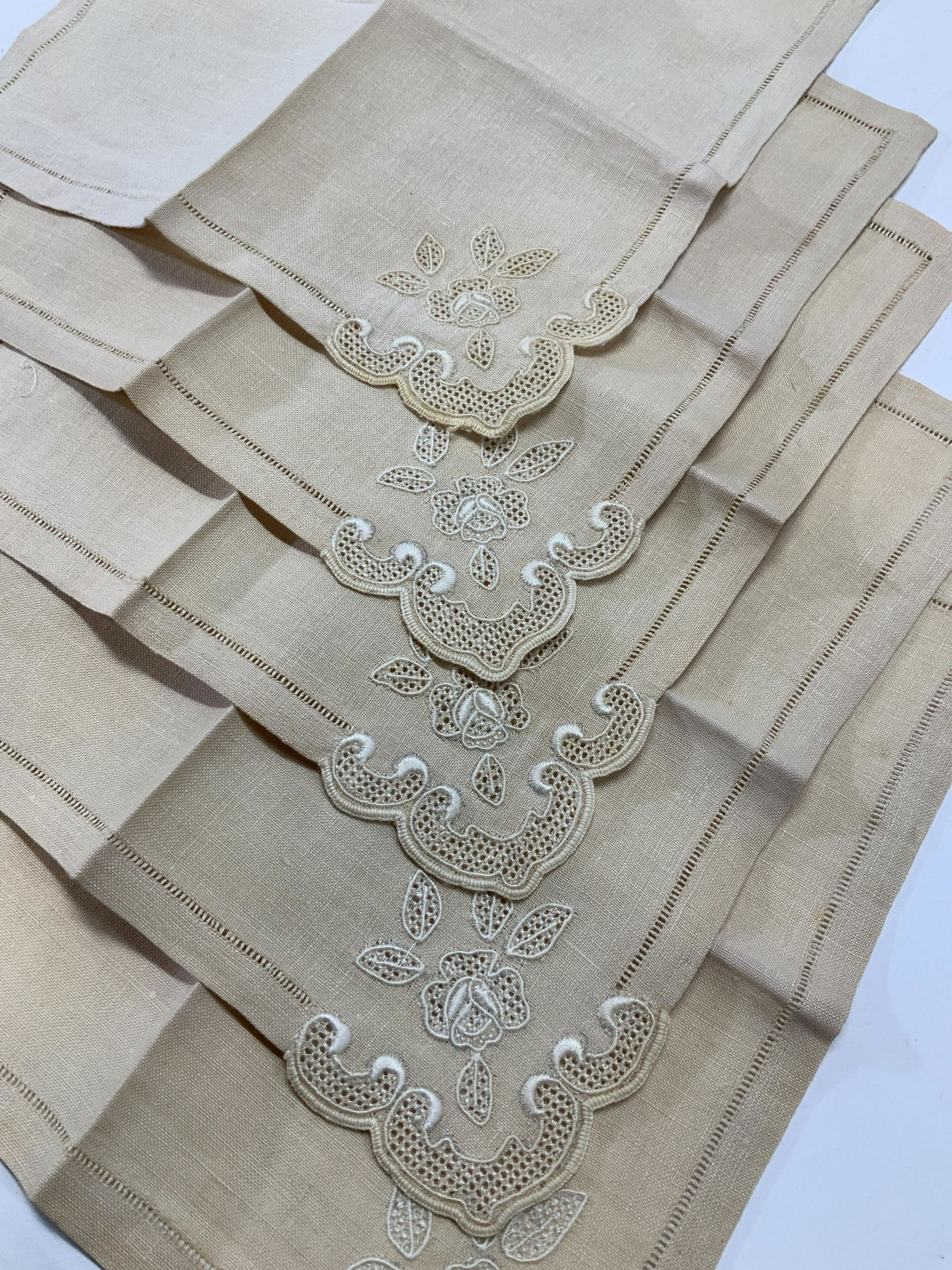 Set 11 Vtg Linen Cocktail Napkins with Embroidery: Beige and tan linen cocktail napkins with corner flower and scroll embroidery, appear unused. 8.5 x 8.5 in. Vintage Linens, Linen Cocktail Napkins, Linen Napery, Elegant Cocktail linen napkins, Vintag