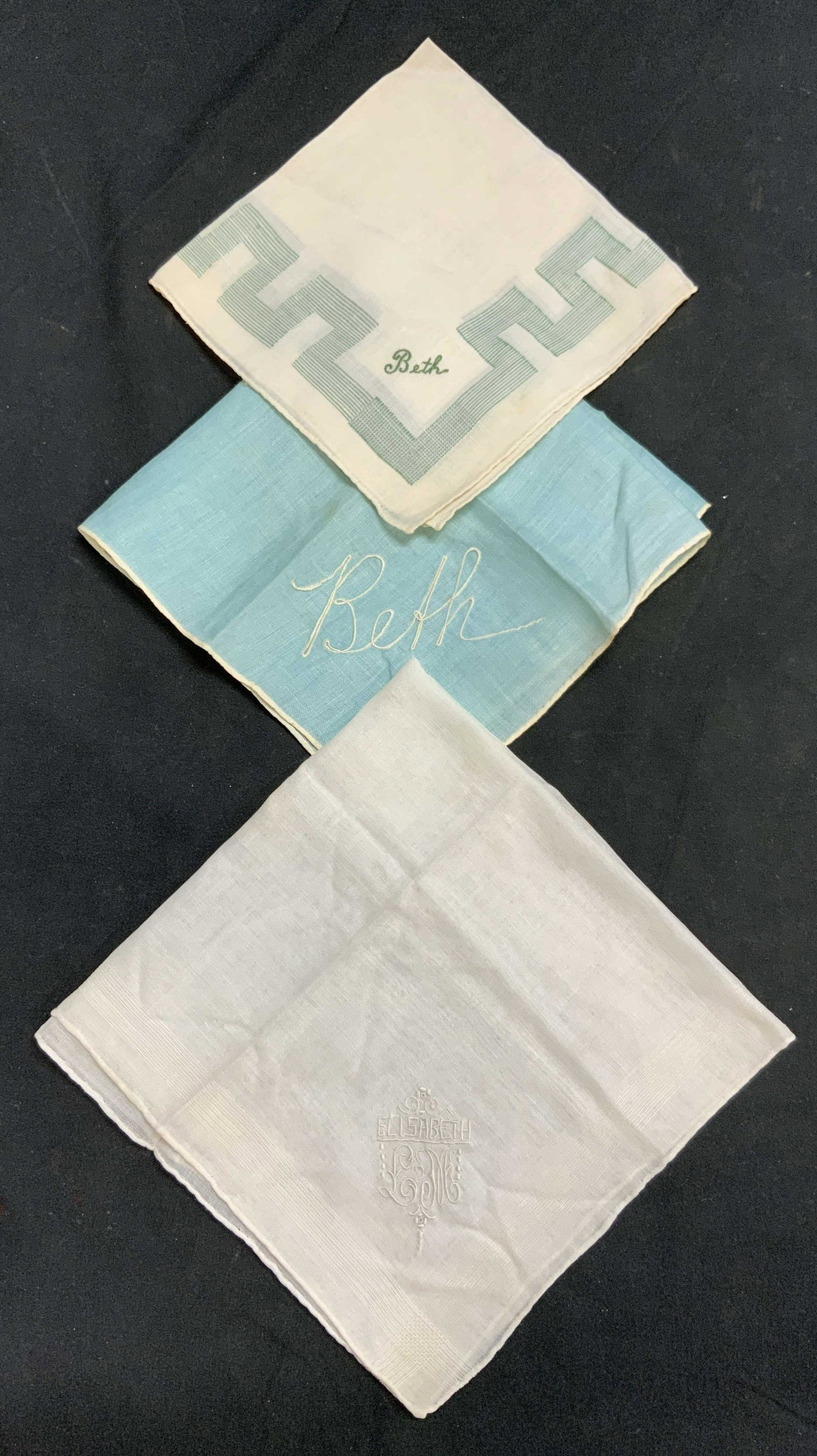 Lot 3 Blue & White Embroidered Handkerchiefs (1 of 7)