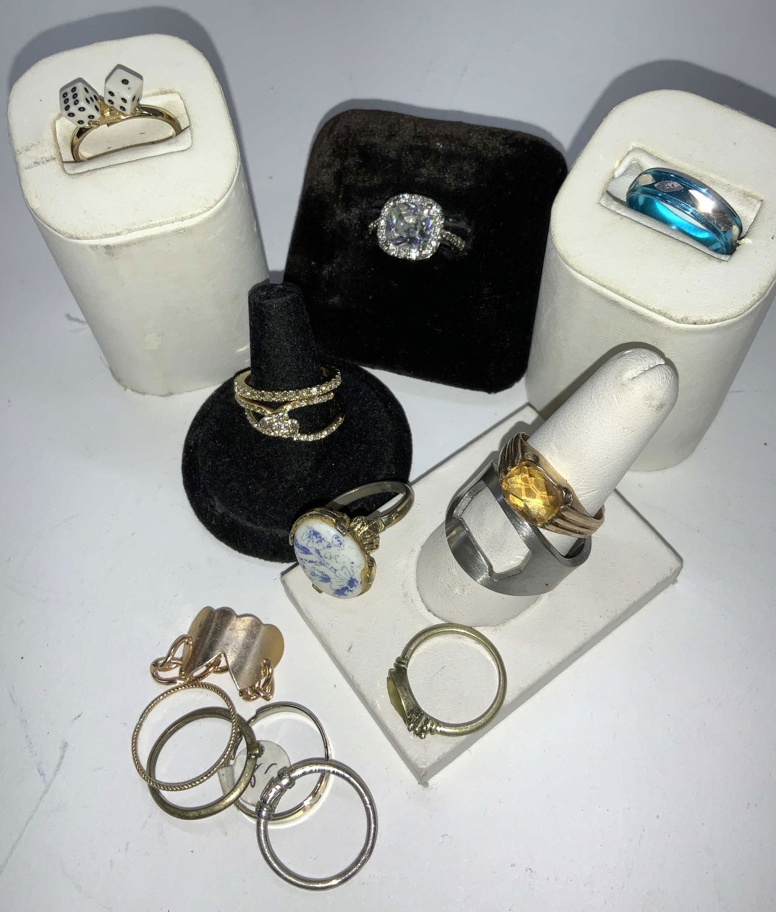 Lot 14 Eclectic Fashion Rings, Stainless Mens (1 of 7)