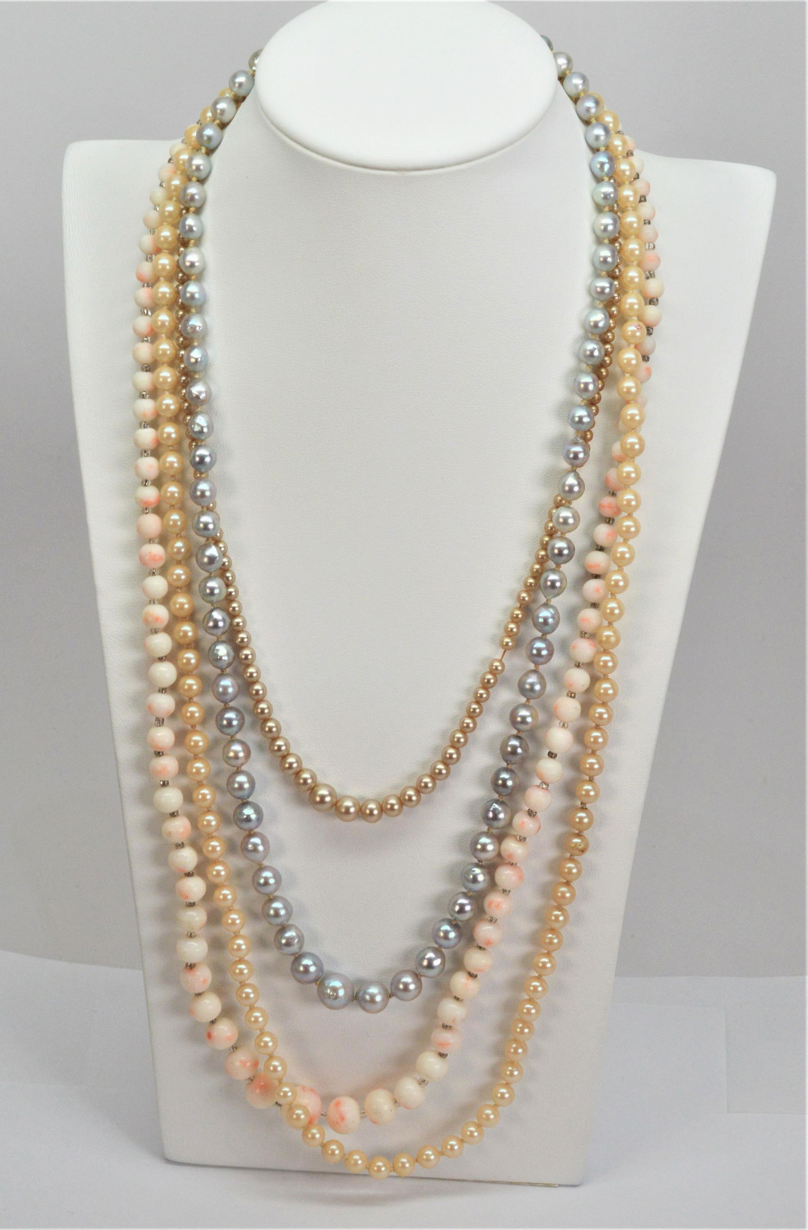 Collection of four vintage necklaces (1 of 2)