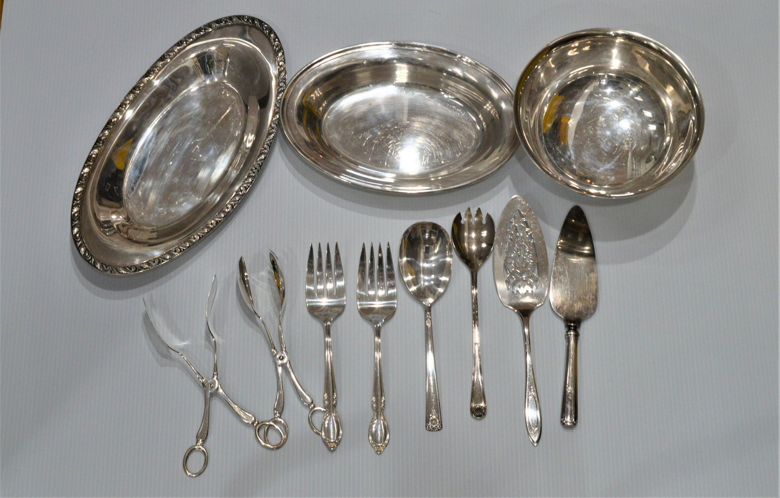 Collection of vintage serving dishes and utensils (1 of 5)