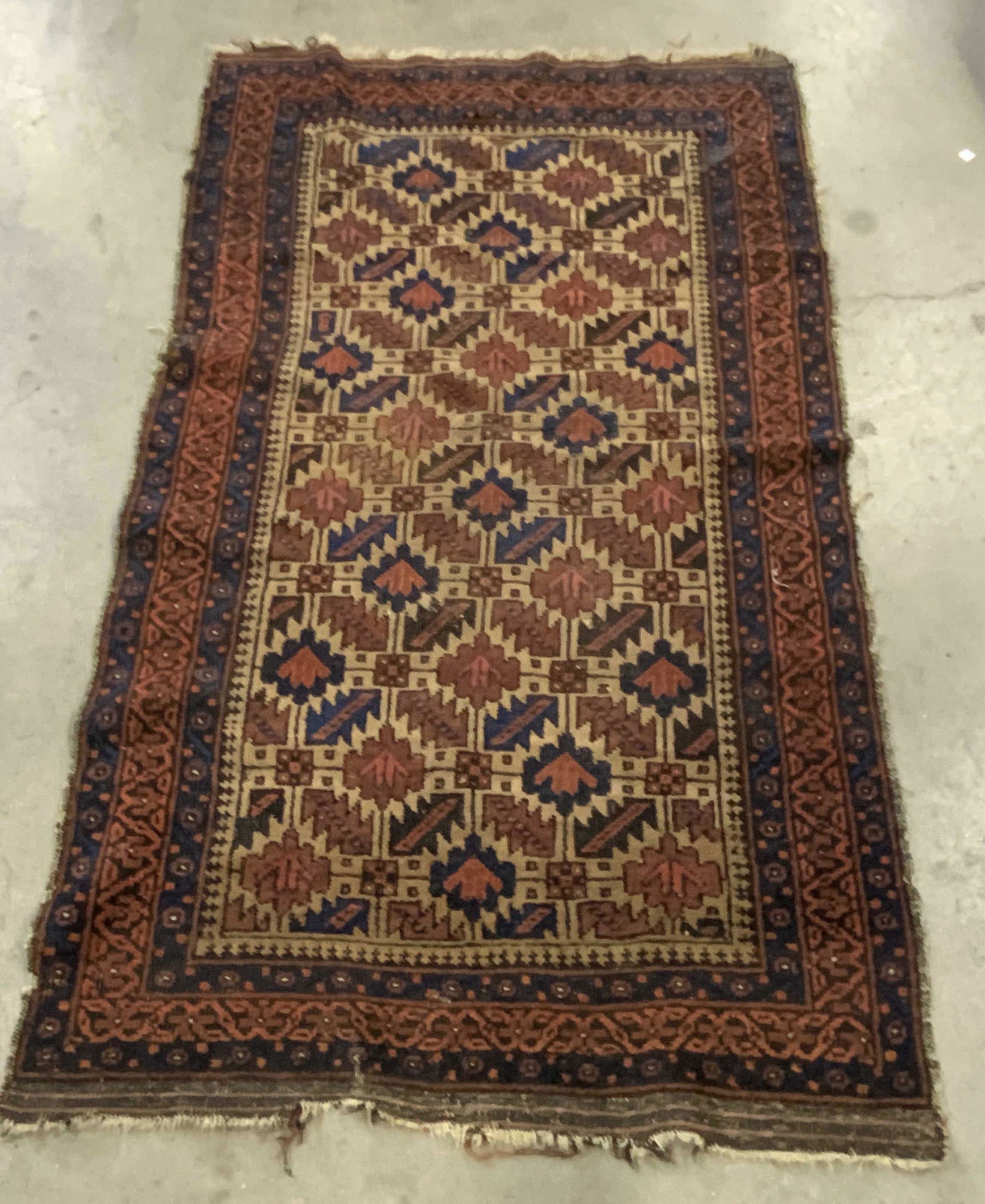 Vintage Geometric Pattern Rug (1 of 9)