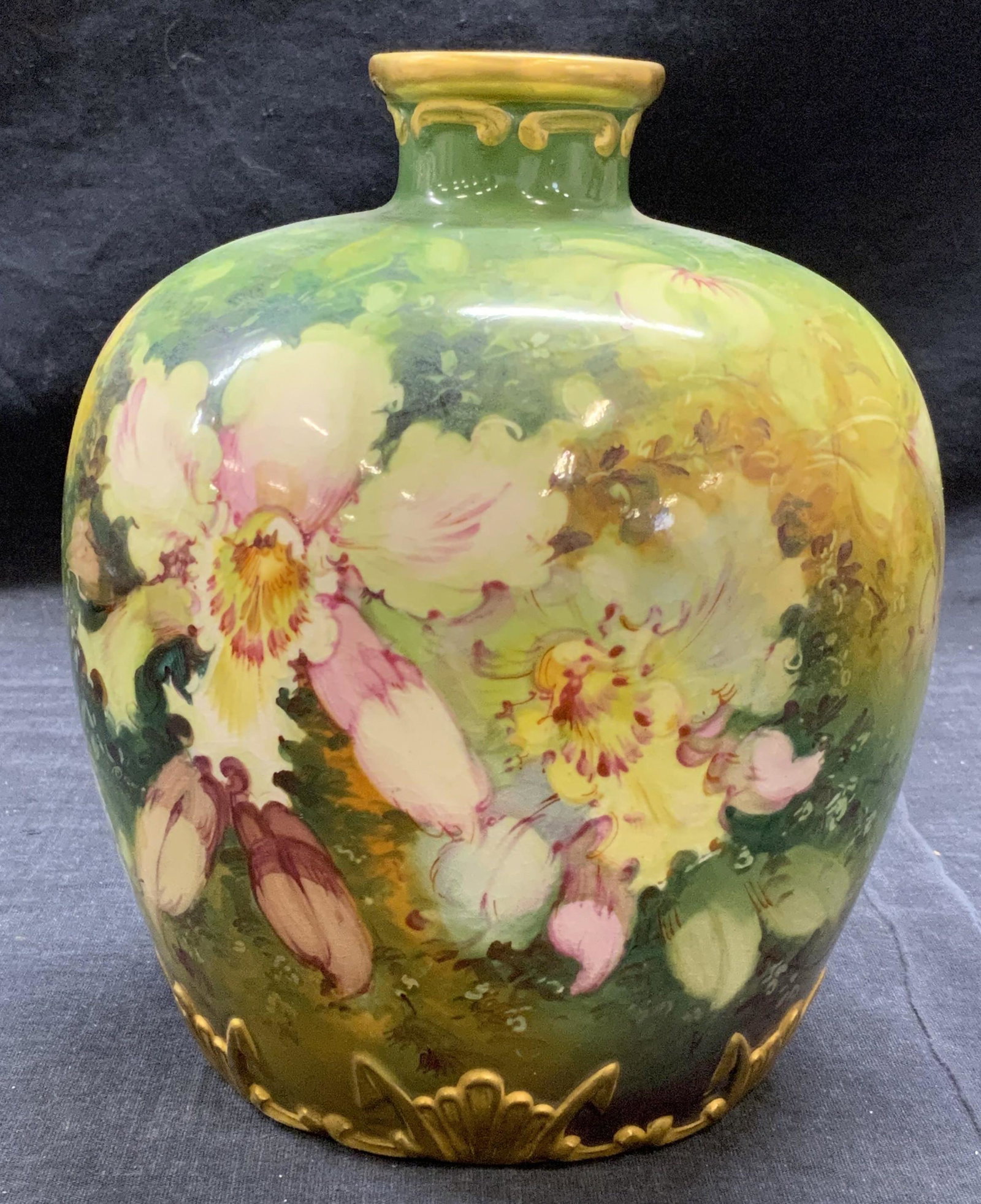Antq ROYAL BONN Gilt Floral Porcelain Vase: Antique Royal Bonn porcelain vase with gilt decoration and floral motif in hues of green, yellow, and pink. Trademarked to underside. Marked G 4993, D 5536, M 250. Made in Germany. In good condition. 