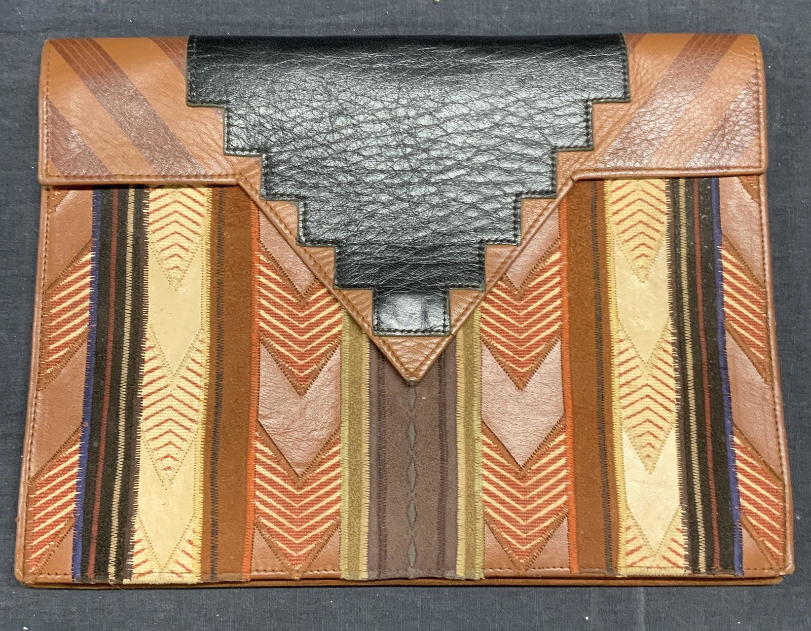 Vtg NIGEL LOFTHOUSE Embroidered Leather Clutch (1 of 6)