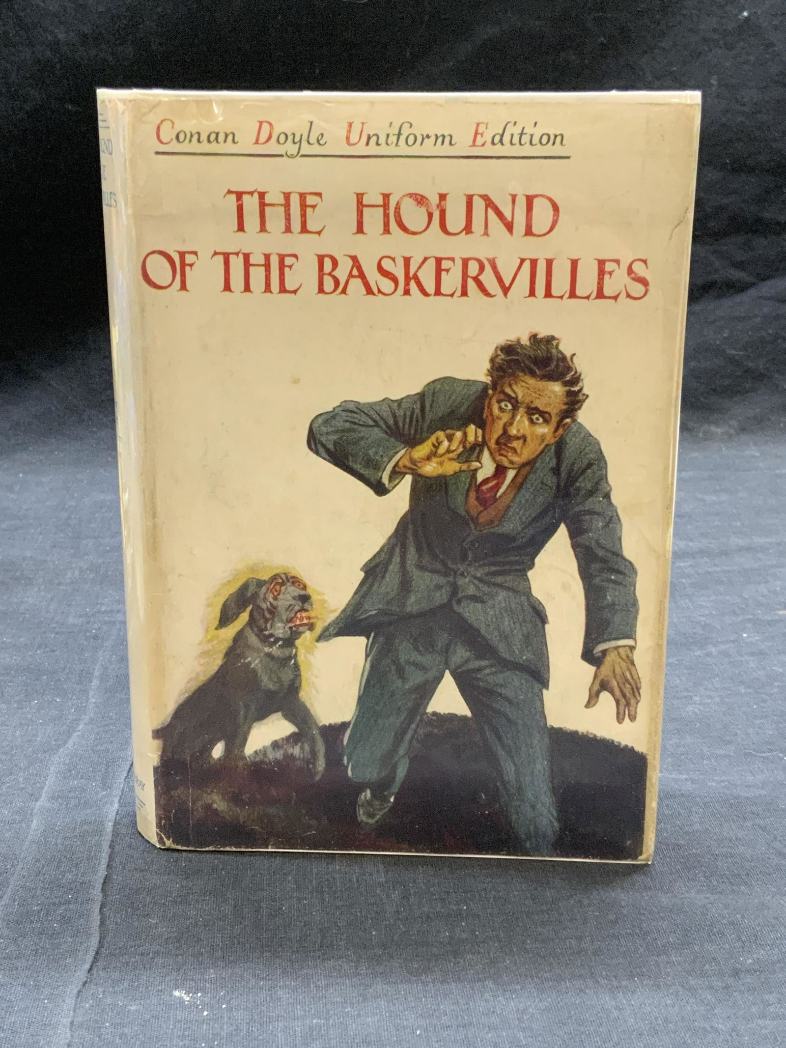 Vtg 1941 Arthur Conan Doyle Hound of Baskervilles: Vinta hardcover Uniform Edition copy of The Hound of Baskervilles by Arthur Conan Doyle. Published by John Murray, 1941. Measures approx. 7.5 x 5 inches. Wear to cover, pages, and spine consistent wit