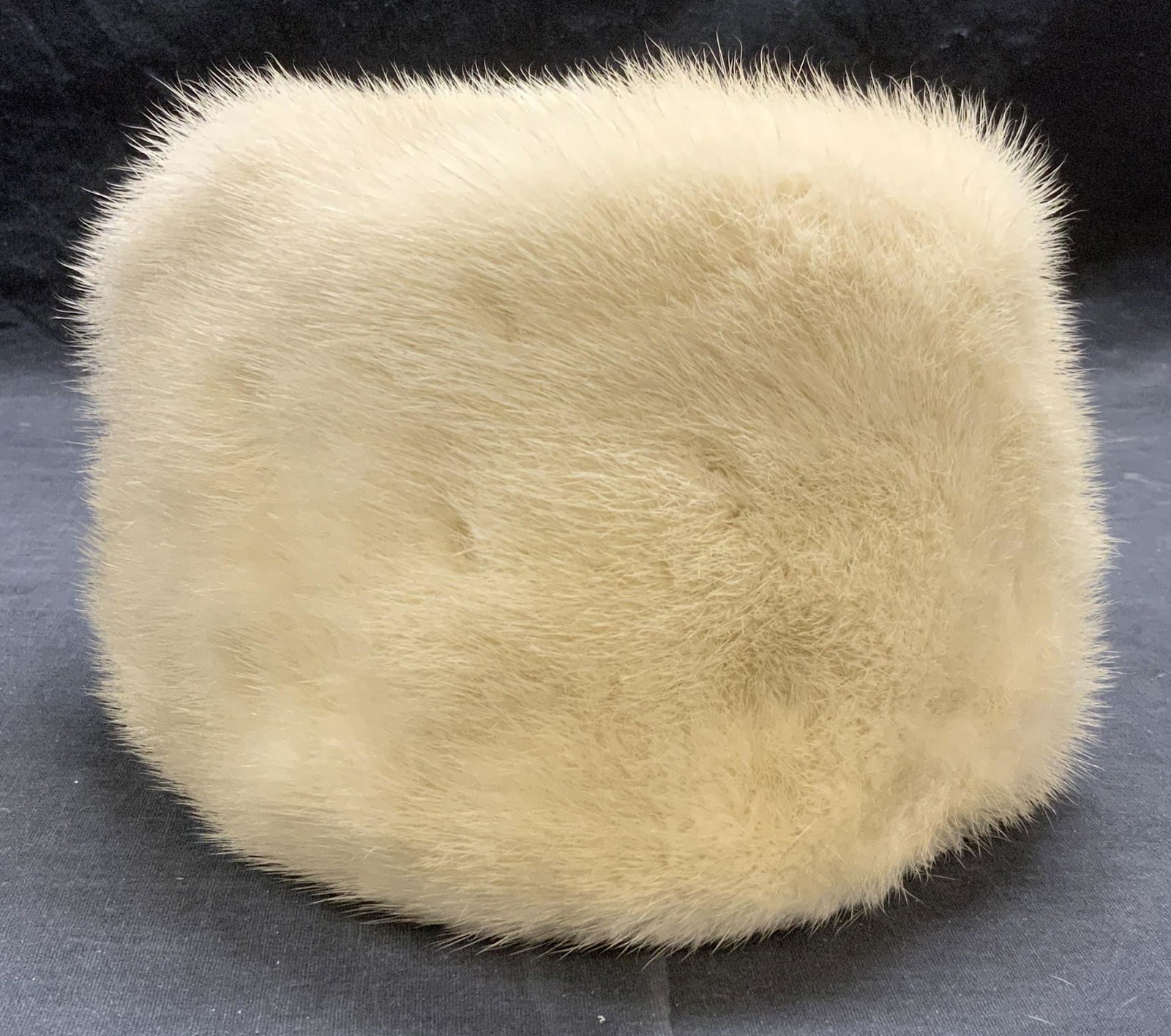 Vintage PENN FIFTH AVE White Mink Fur Hat (1 of 7)