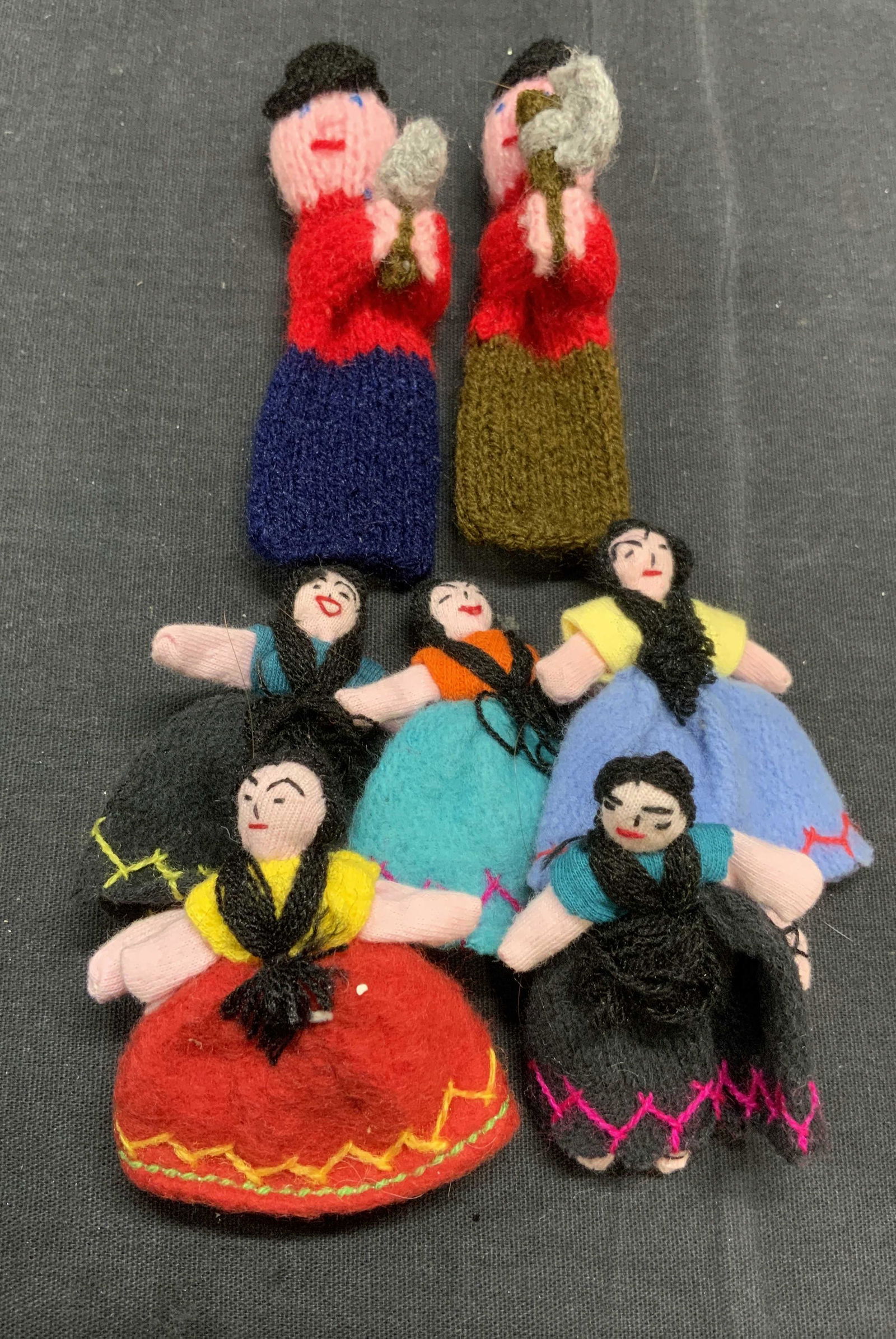 Lot 7 Handmade Latin American Style Mini Dolls (1 of 8)