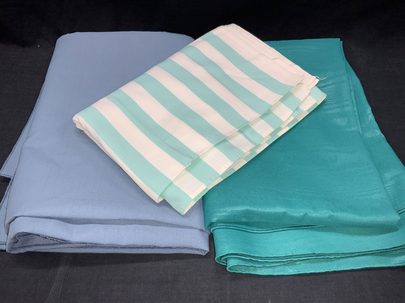 Group Lot Colored TableCloths (1 of 10)