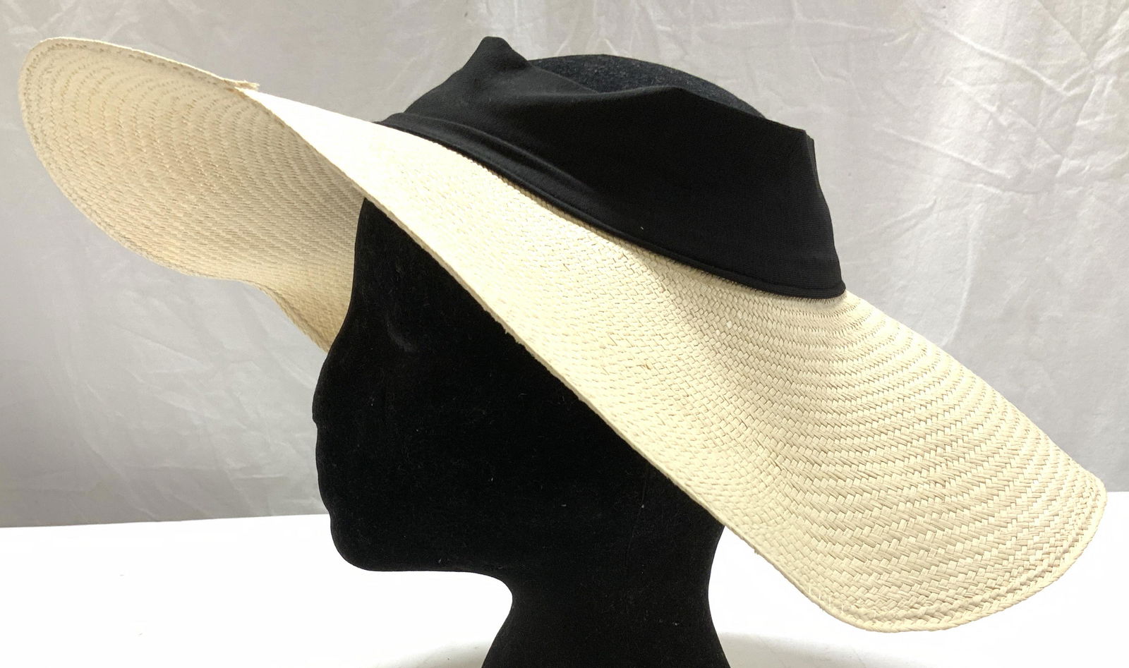PANTROPIC  Straw Visor Sun Hat, California (1 of 6)