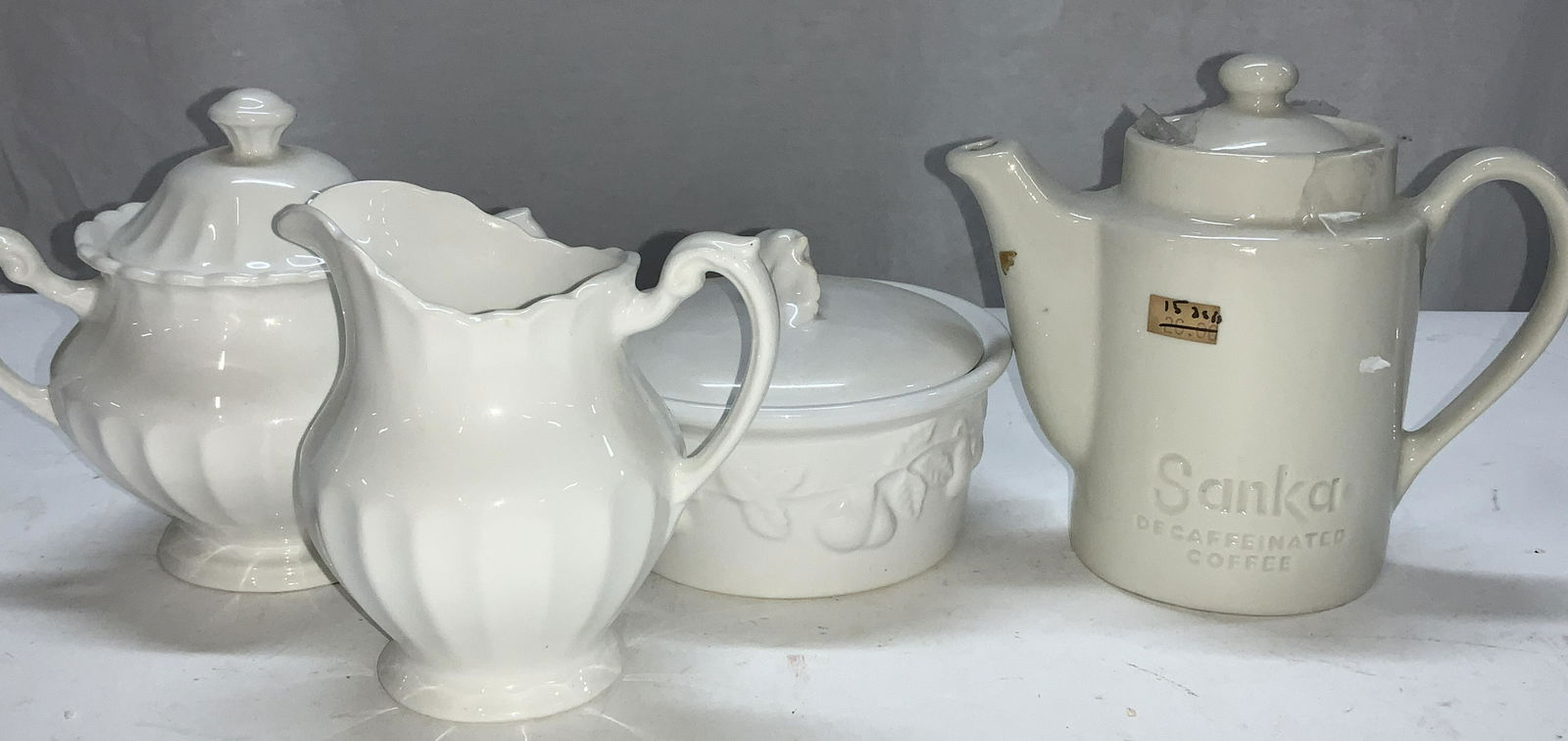 Grp 4 Table Porcelain-ware, J & G Meakin, Eng, (1 of 6)