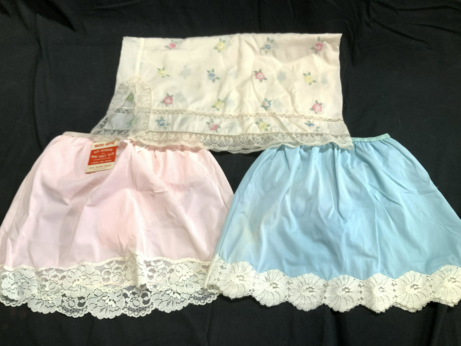 Grp6 Vtg Nylon Slip Skirts, Papillon Lingerie Cape: Undergarments/ lingerie wearables for ladies, vintage c. 1960s/ 1970s and have not been used. Skirt slips may need new stretch waist band. Items come from Brooklyn, NY Vintage clothing and jewelry sto